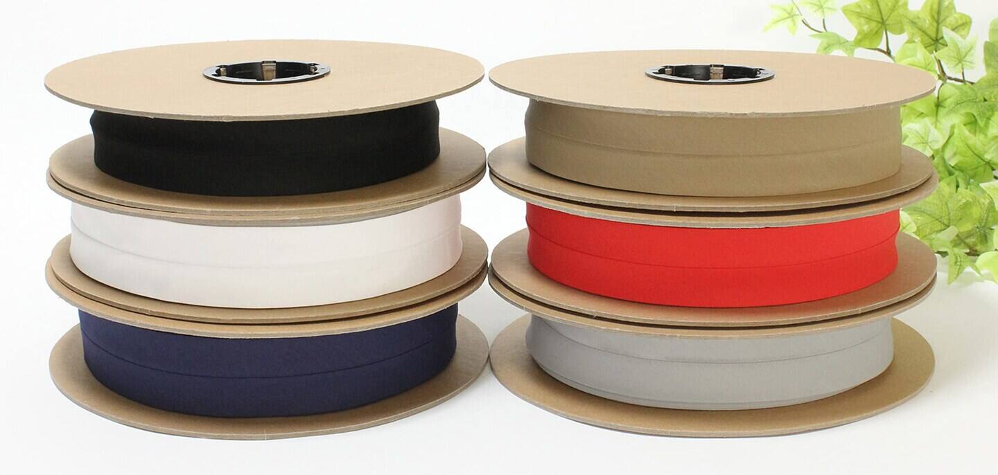 Angle. AccuQuilt - Zippity Do Done 18" Camel zipper with pull.