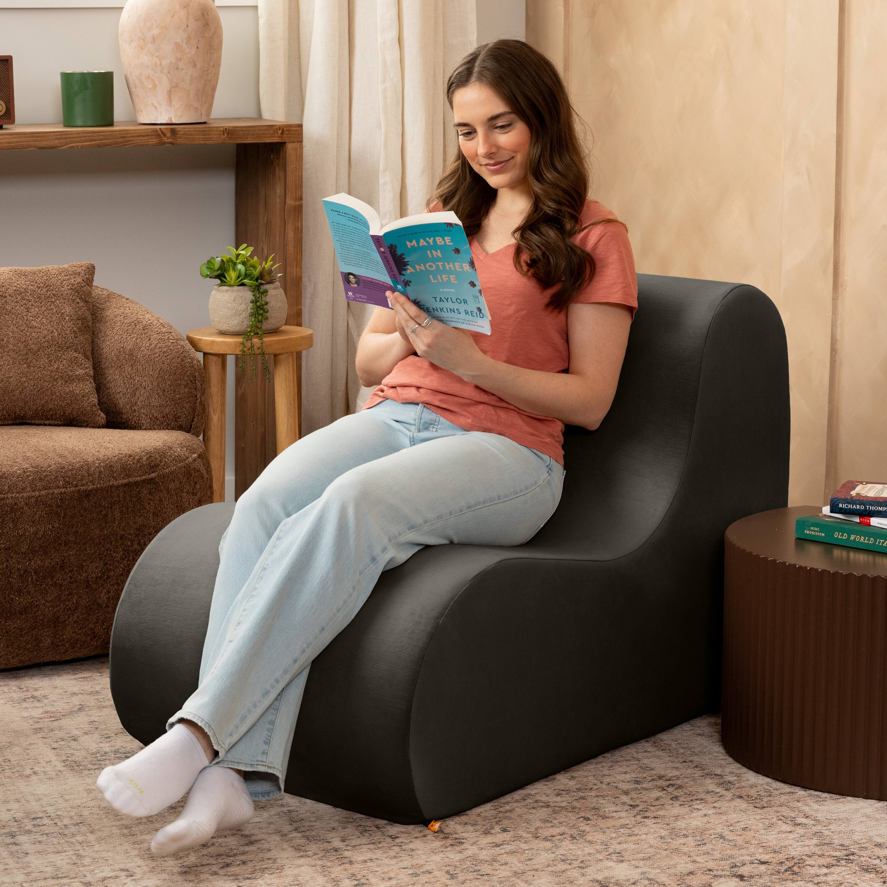 MAYBE IN ANOTHER LIFE  
TAYLOR REID  

OLD WORLD ITALY  
RICHARD THOMPSON