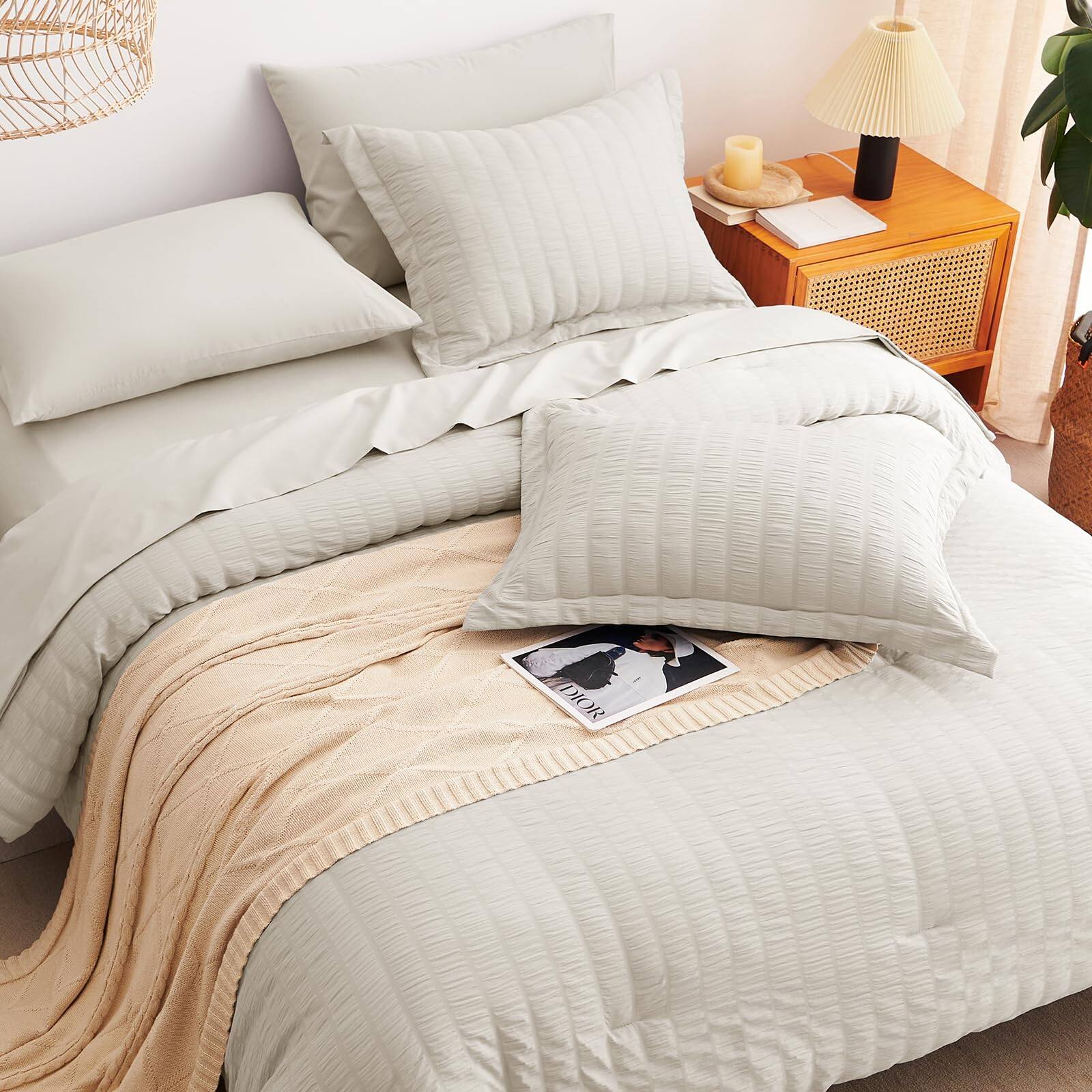 Back. Dazzed Corner - Queen Comforter Set 7 Pieces Bed in a Bag Queen Comforter Set with Sheet - Beige.