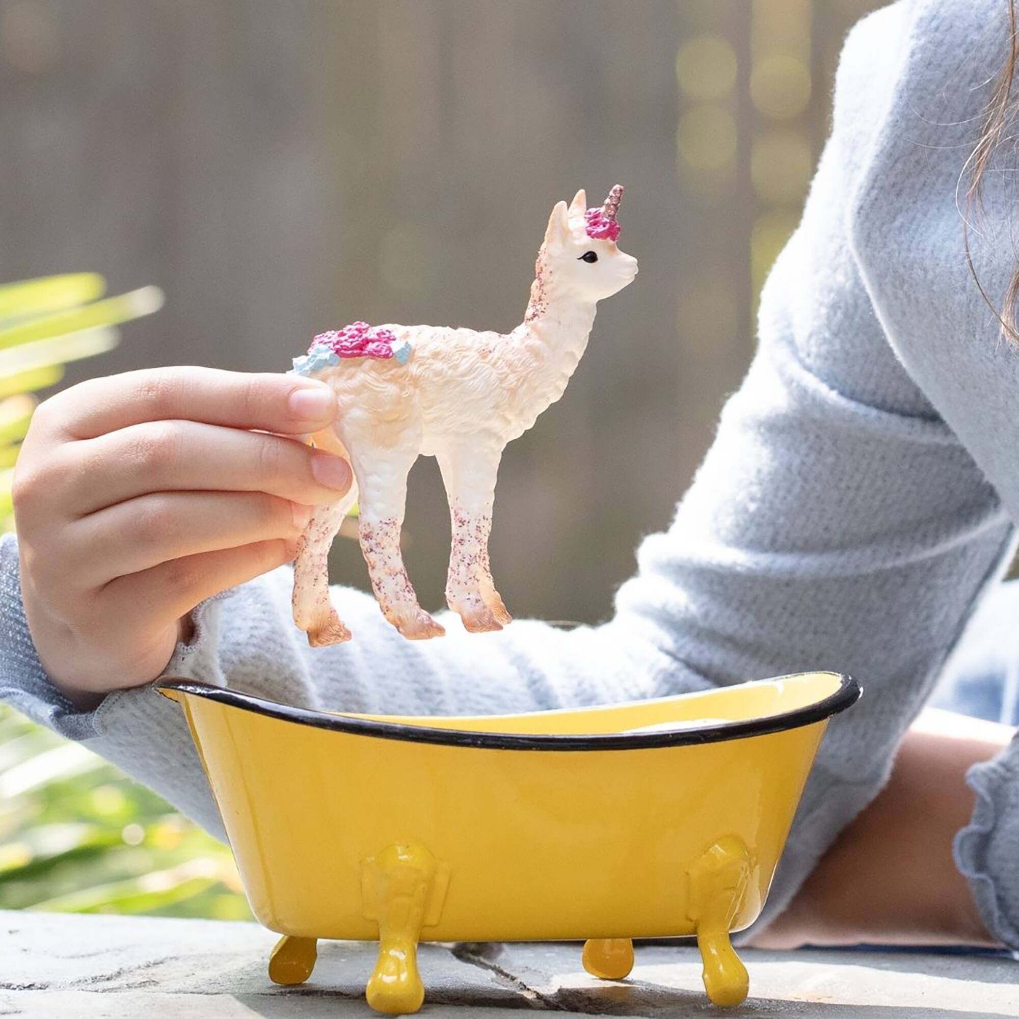 Back. Schleich - Bayala: Llamacorn.