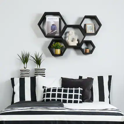 Front. Oumilen - Set of 5 Black Hexagonal Floating Wall Shelves - Black.