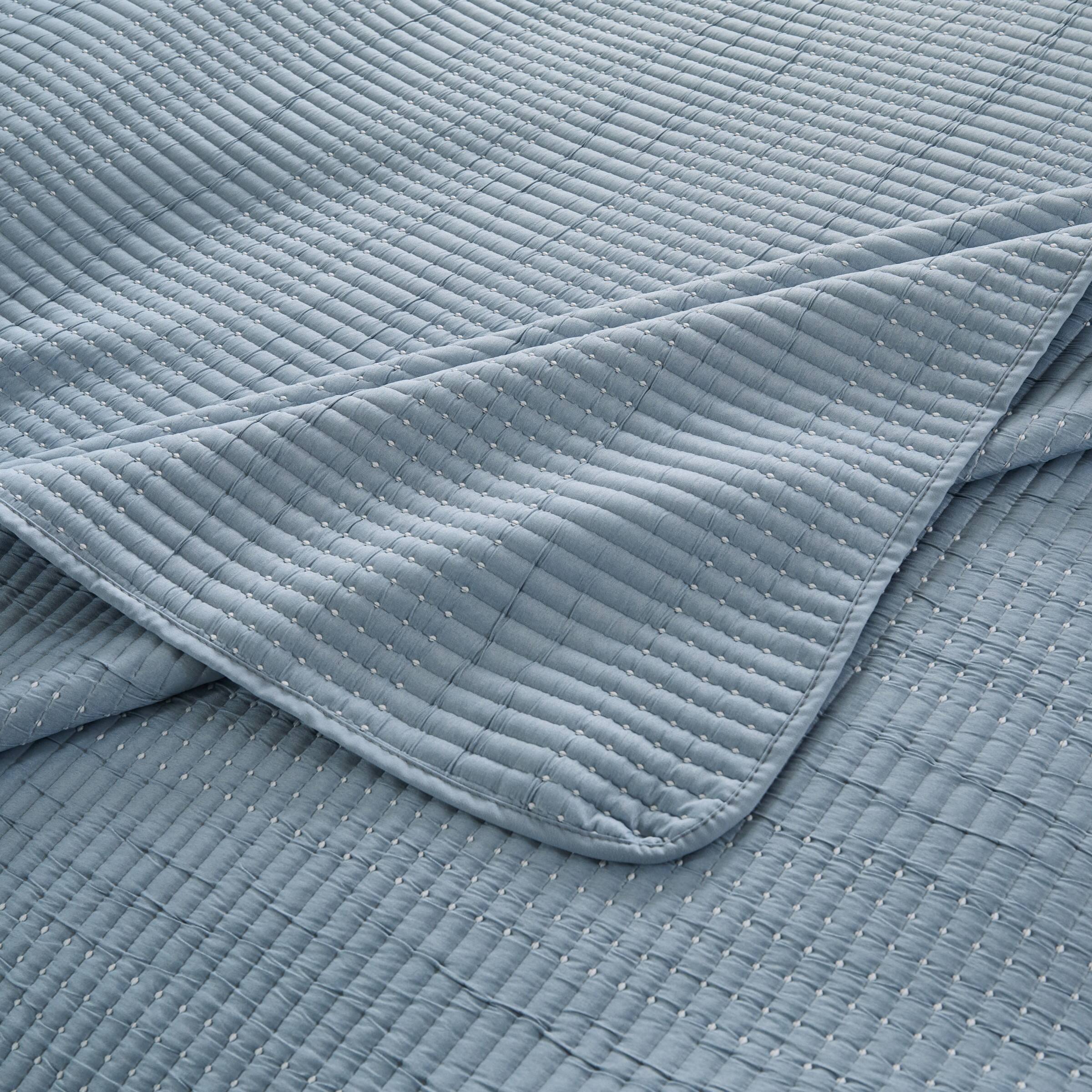 Angle. BreeBe - Cosmo Chambray Coverlet Set 3-Piece Full/Queen - Chambray.