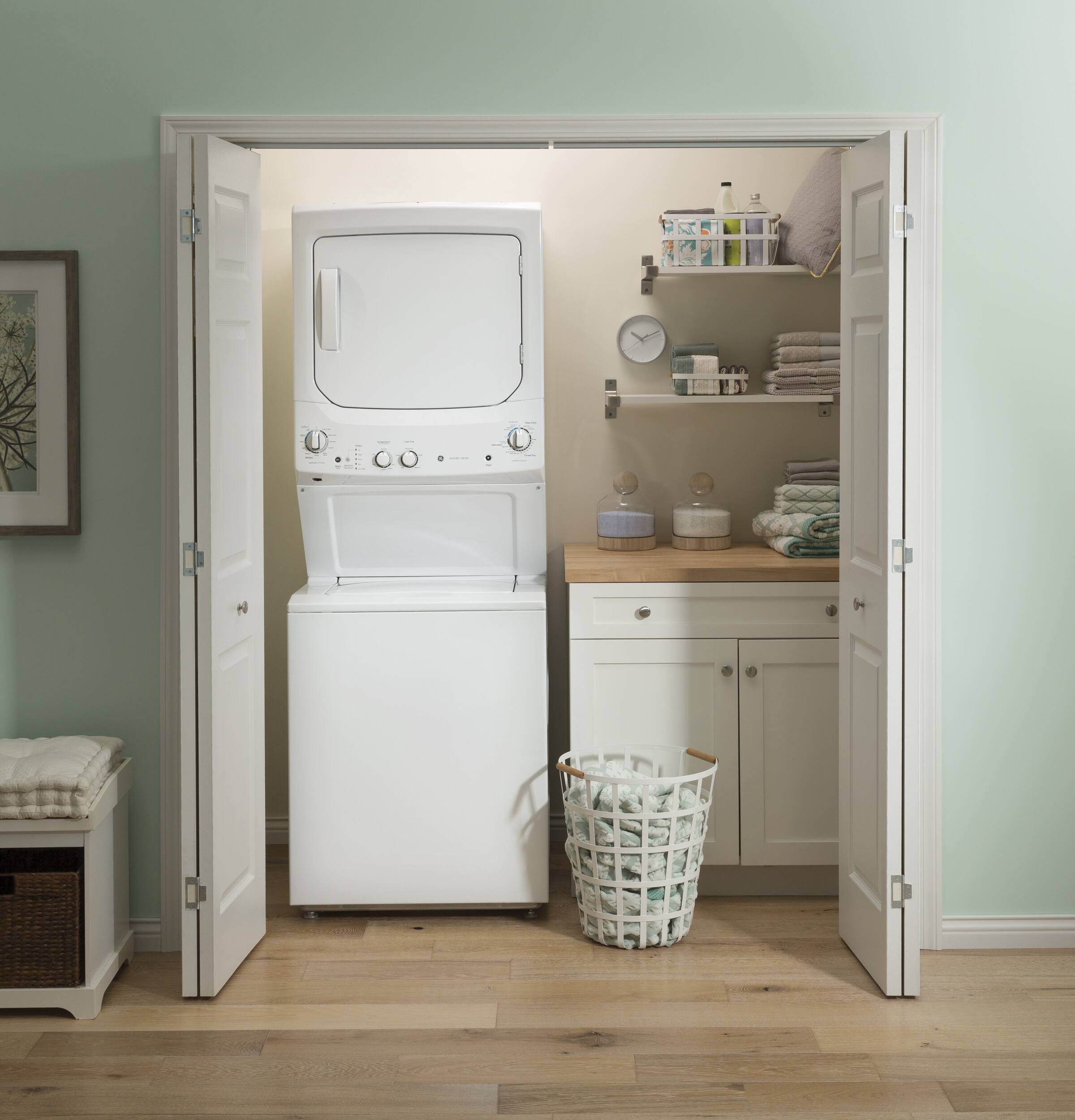 Alt View 21. GE - 3.8 Cu. Ft. Top Load Washer and 5.9 Cu. Ft. Electric Dryer Laundry Center - White.