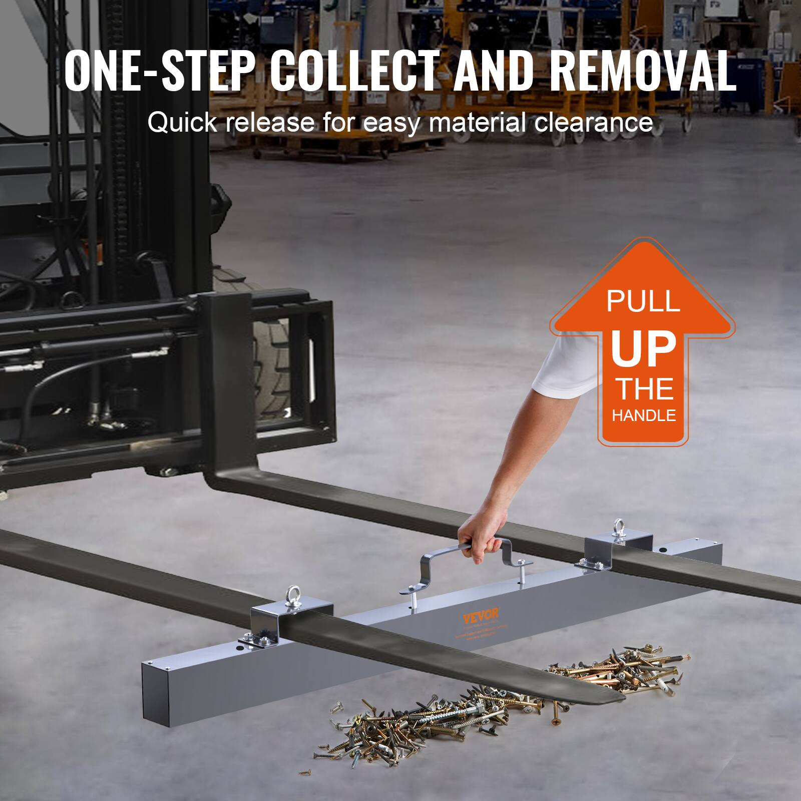 ONE-STEP COLLECT AND REMOVAL  
Quick release for easy material clearance  

PULL UP THE HANDLE