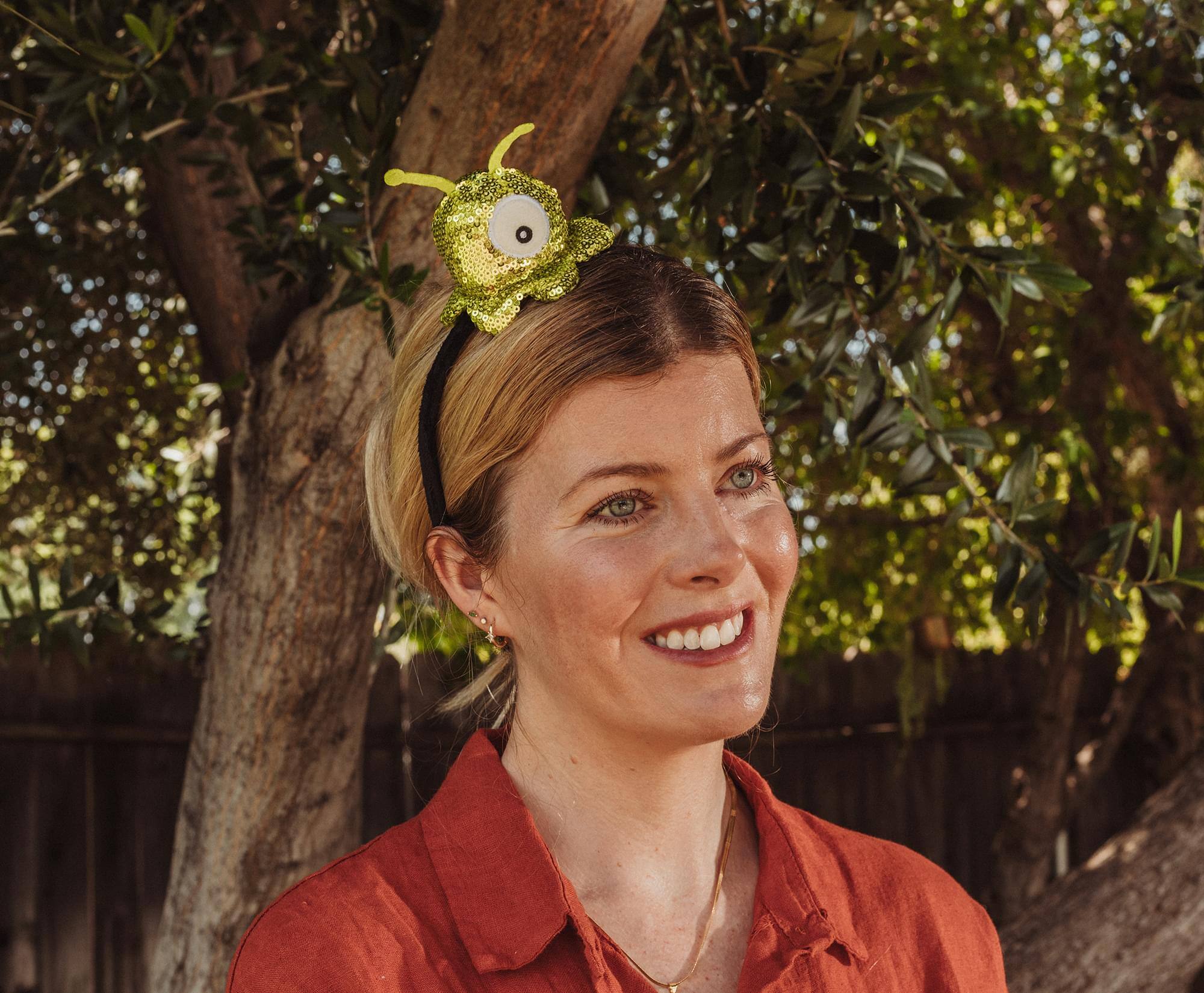 Alt View 3. Toynk - Futurama Brain Slug Sparkle Plush Headband - Multi-Colored.