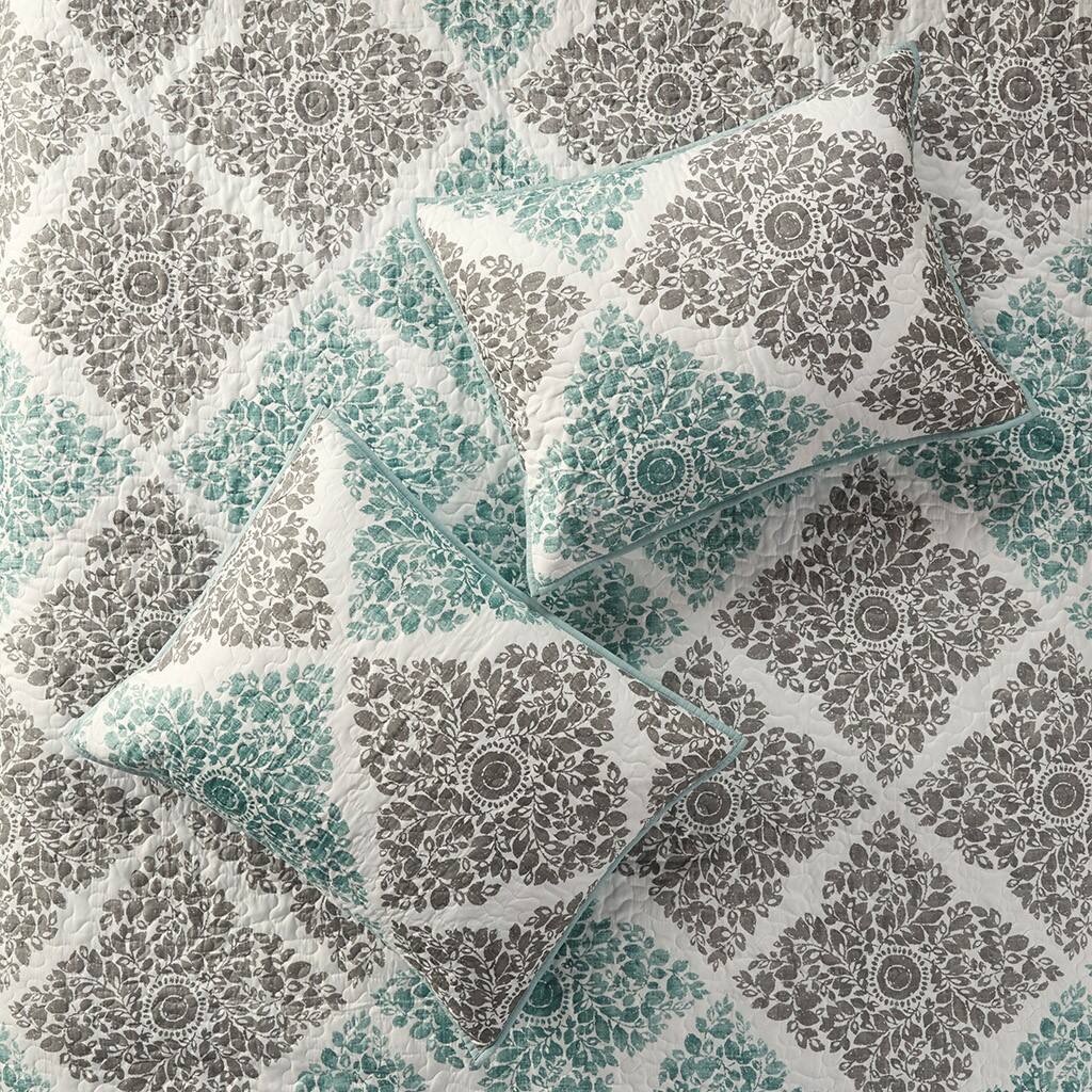 Alt View 3. Gracie Mills - Gracie Mills Mitchell 6-Piece Reversible Quilt Set and Coordinating Throw Pillows - Aqua.