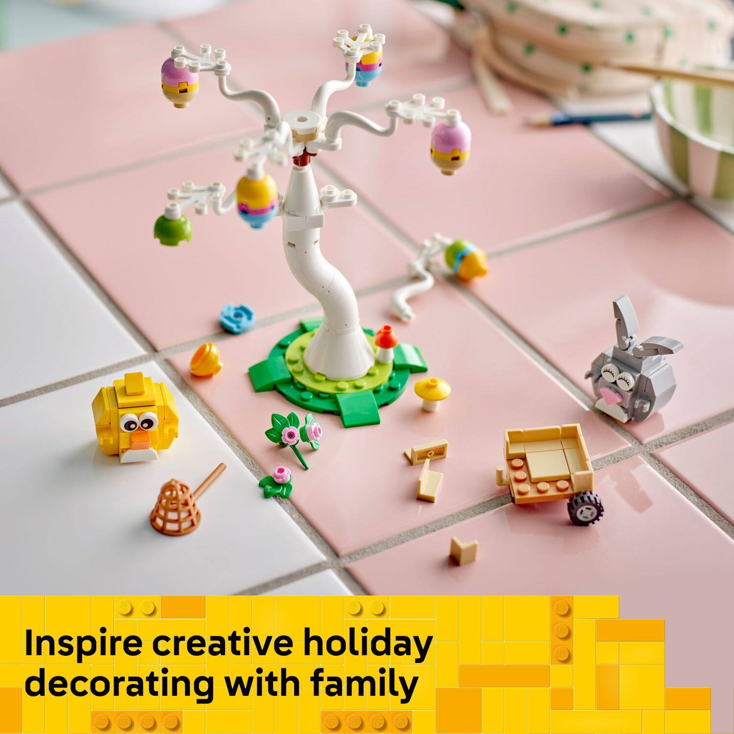 Inspire creative holiday decorating with family