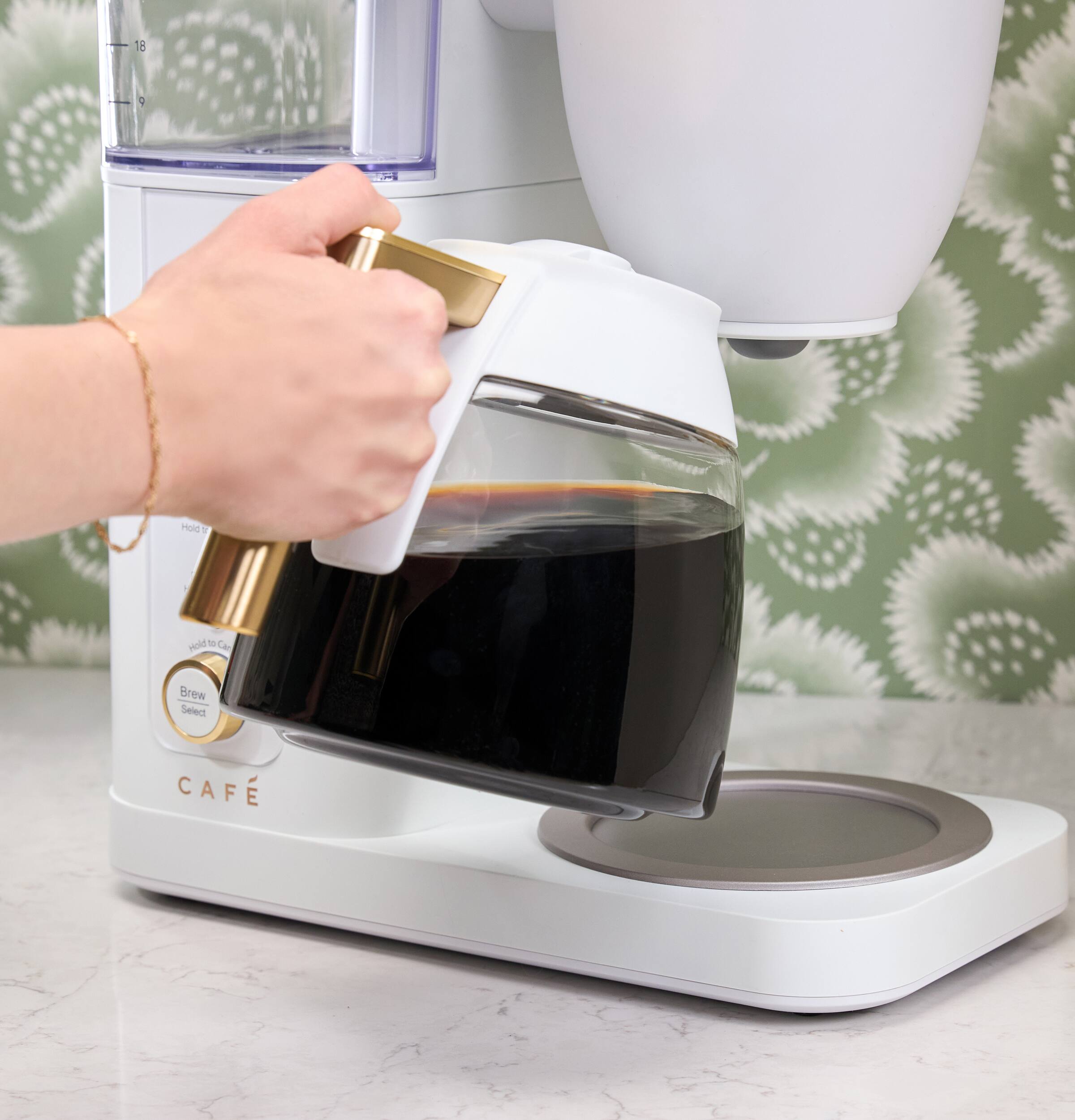 18
g
Hold to Can
Brew Select
CAFE