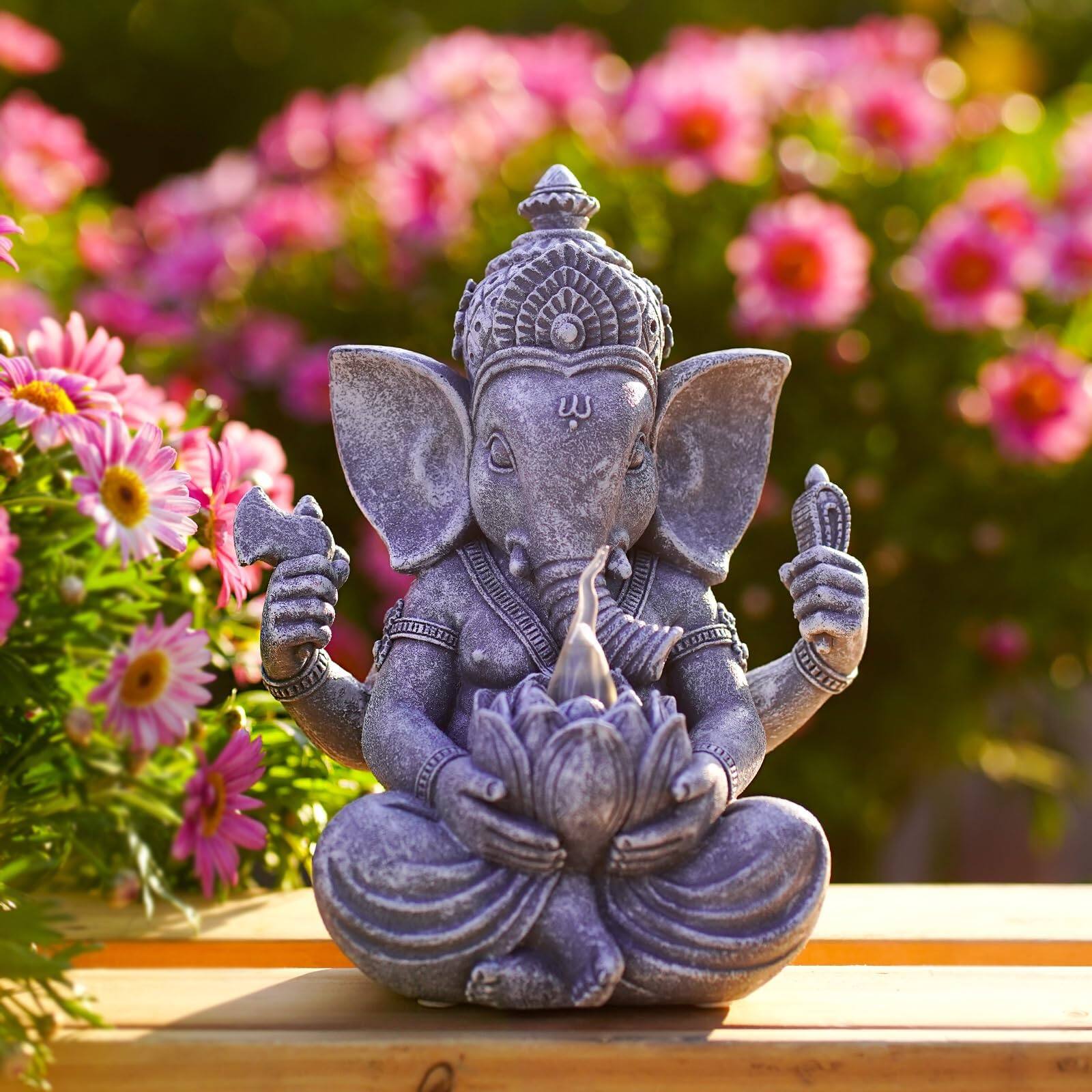 The text in the image is: "RELATE 0ET FAXERS"