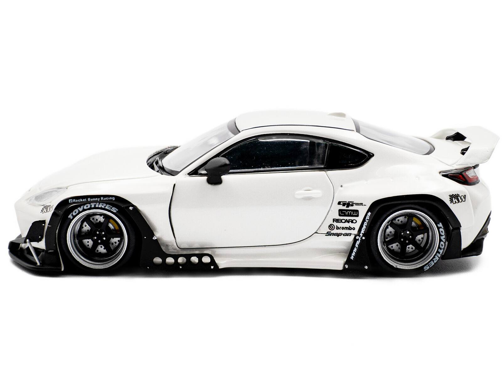 Rocket Bunny Racing  
M3O 9 TOVOTIRES  
www.ma.l  
S2O KW TOVOTIRES  
RECARO  
brembo  
Snapon