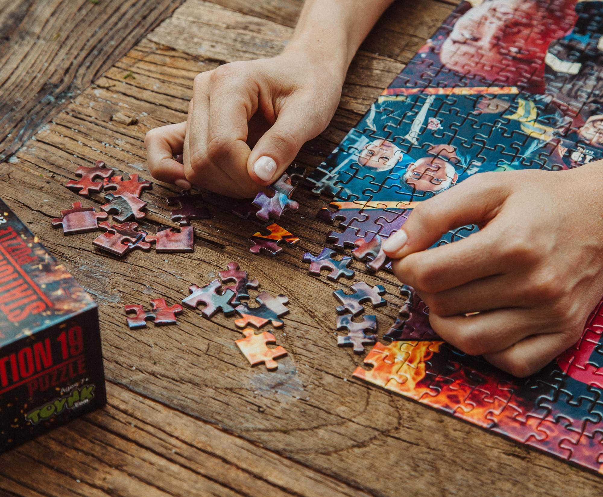 Sure, here is the corrected text:

**ToyHive**
**STANDBY 19**
**Ages 3+**
**PUZZLE**