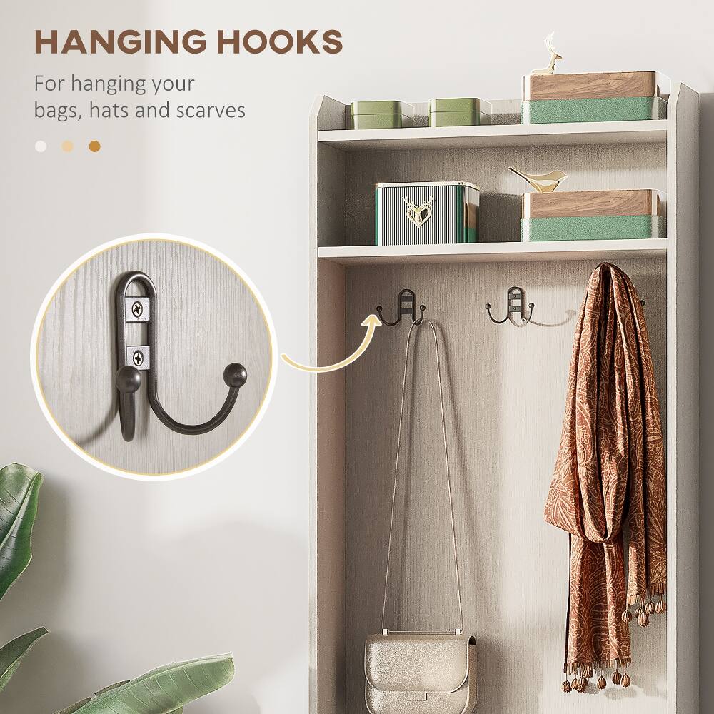 HANGING HOOKS  
For hanging your bags, hats and scarves