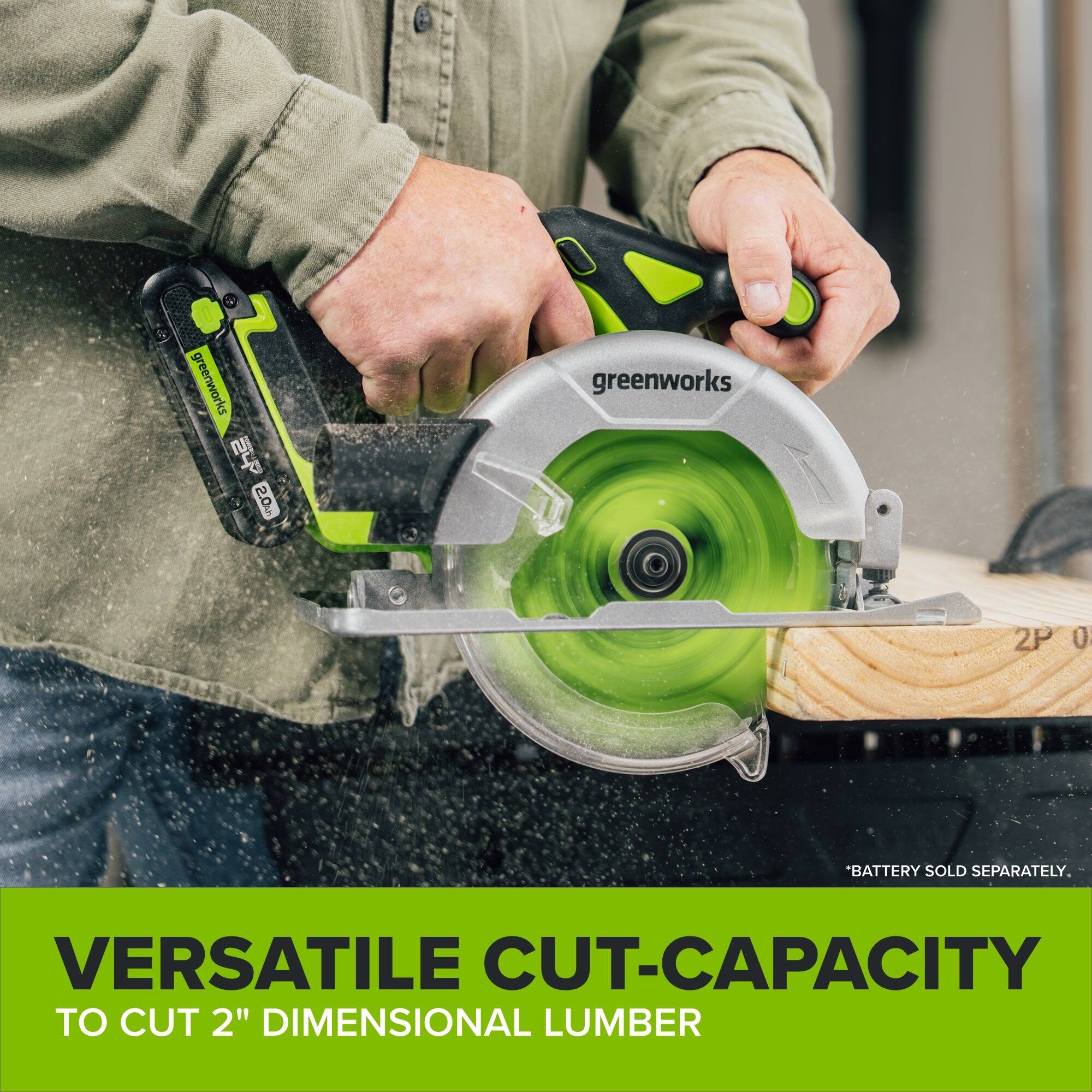 greenworks  
2.0th  
2P  
0  
BATTERY SOLD SEPARATELY  
VERSATILE CUT-CAPACITY TO CUT 2" DIMENSIONAL LUMBER