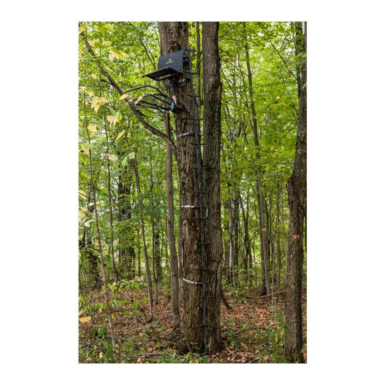 Angle. Hawk - Hawk Traction 20 Feet Stacking Mud Stick with Dual Sided Non Slip Steps - Black.