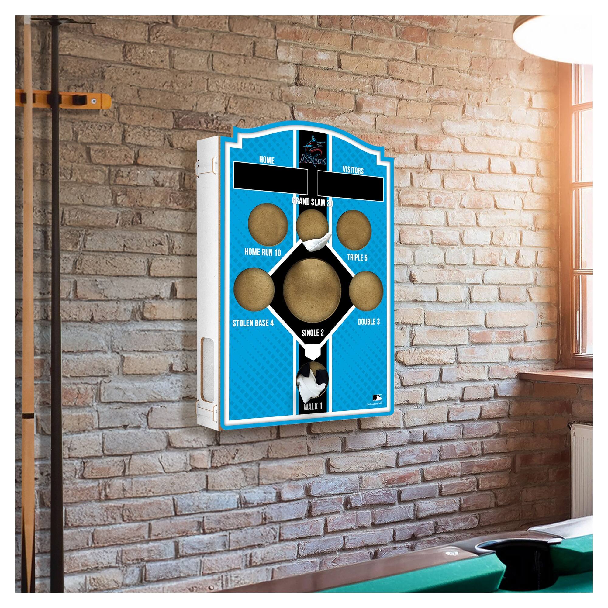 HOME  
GRAND SLAM 0  
HOME RUN 10  
TRIPLE 5  
DOUBLE 1  
SINGLE 2  
STOLEN BASE 4  
WALK 1  

VISITORS  
GRAND SLAM 0