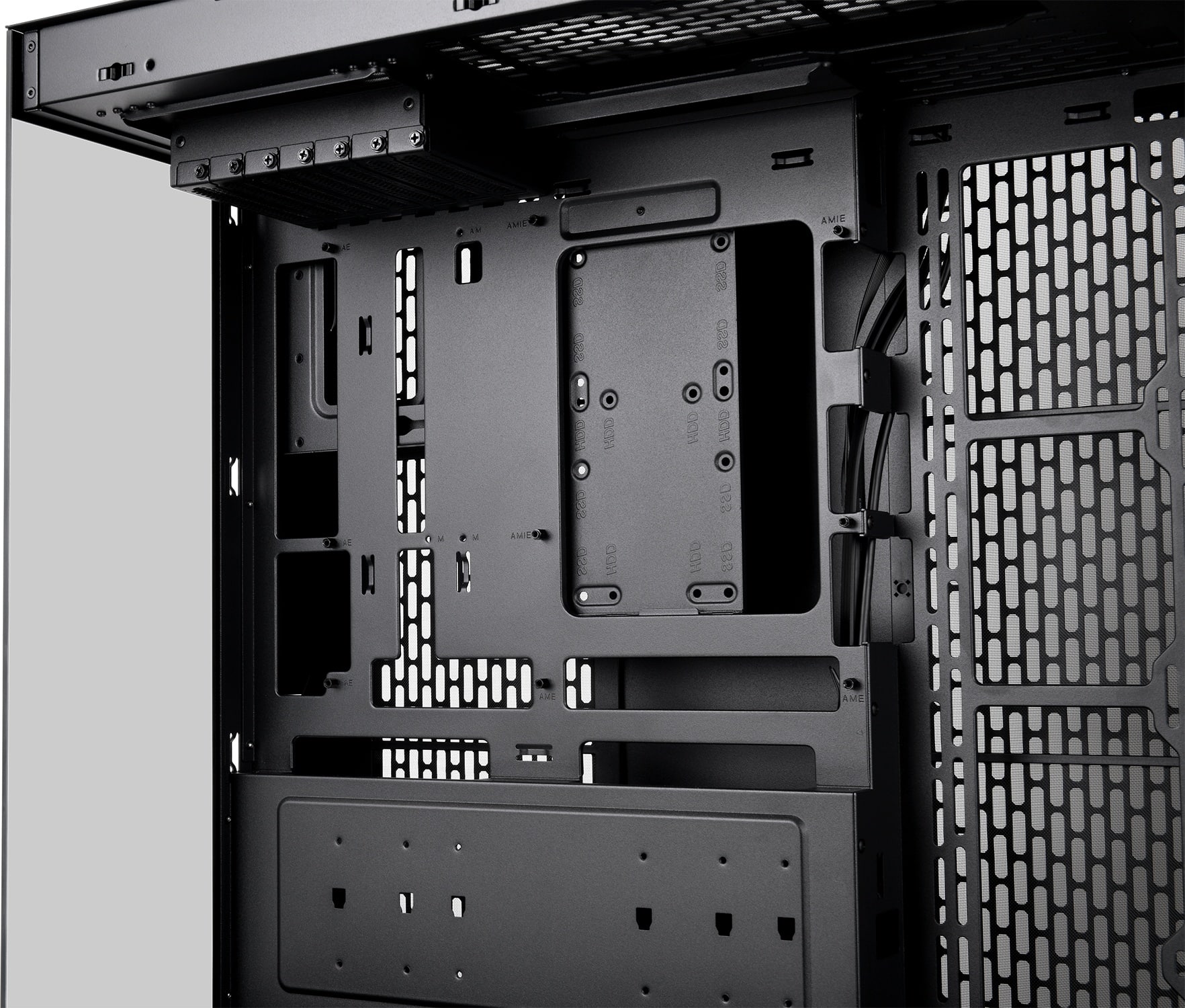 The text on the image reads "EMIE AMIE R5 00 0sa Gas a AMIS Pa 02 G6U KED KOD HOD RDO OOM 038 038 AHE AME." However, it is not clear what the text represents or its context. It could be a code, a message, or a description of the computer's components.