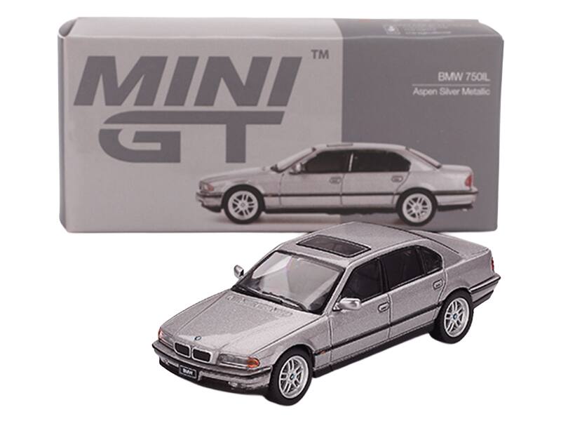 MINI GT TM  
BMW 750IL  
Aspen Silver Metallic