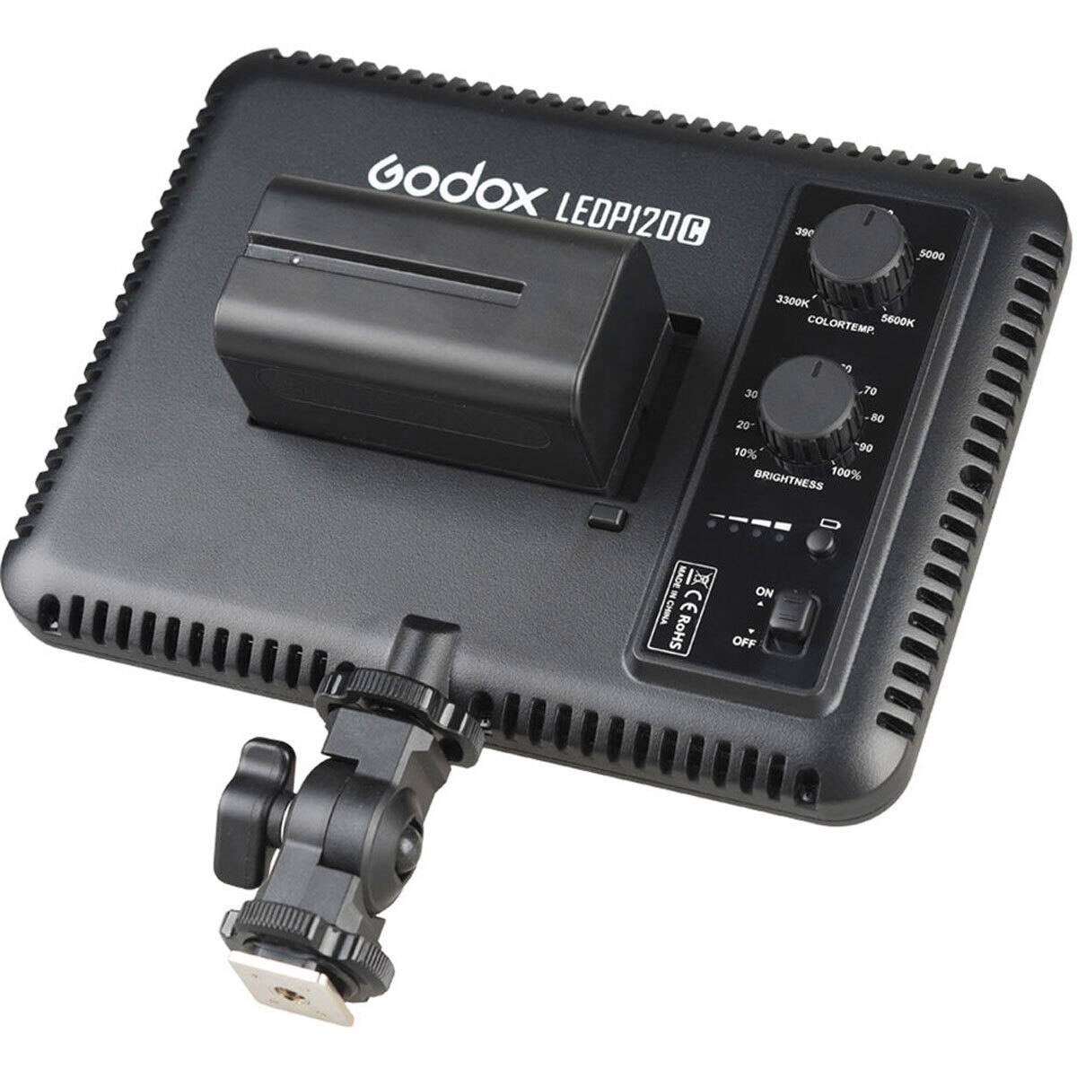 Godox LEDP120C  
39 5000 3300K COLORTEMP 5600K  
30 70 50 20 10% 90 BRIGHTNESS 100%  
D MADE 1  
CHNLA CEROHS  
ON OFF