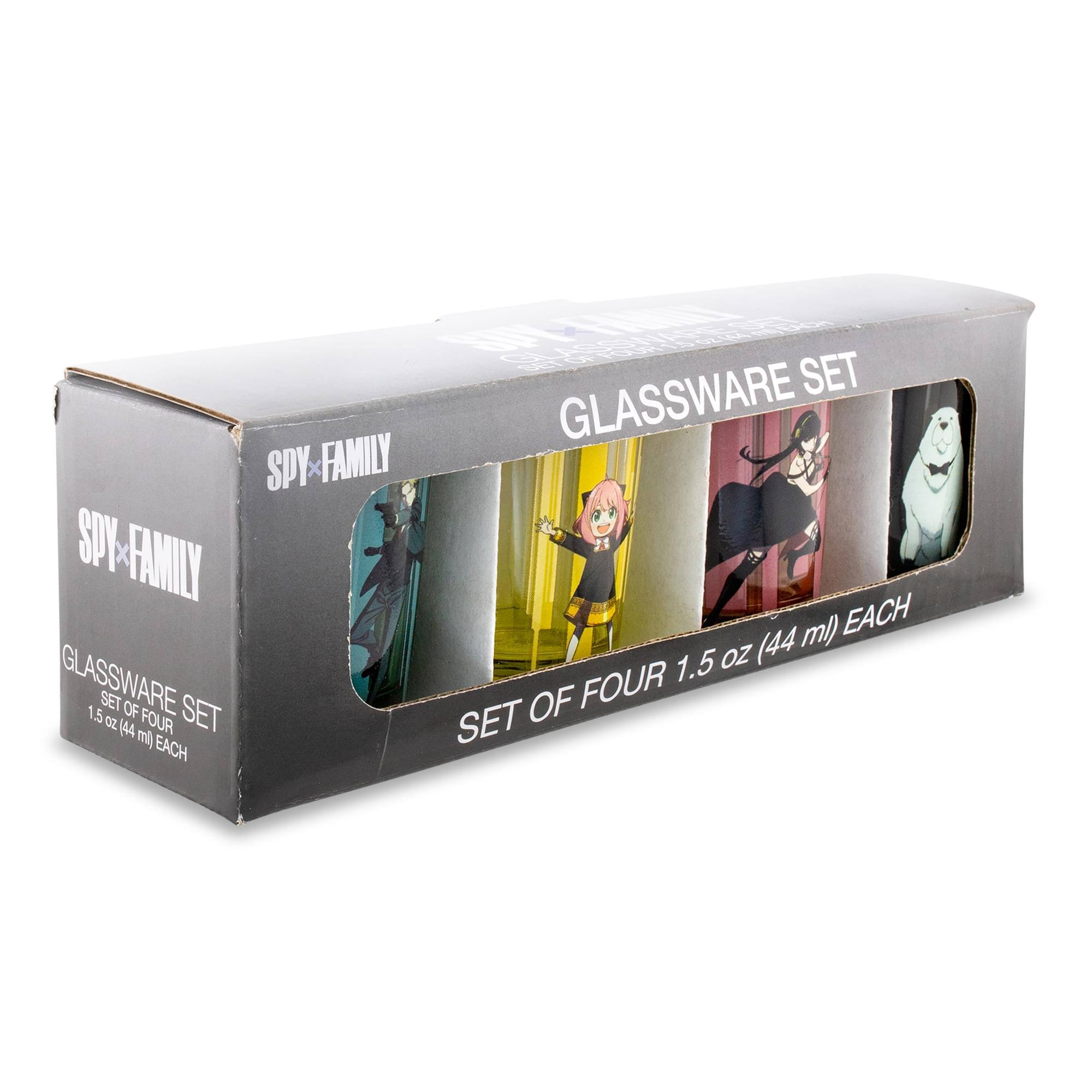 SPY x FAMILY  
GLASSWARE SET  
SET OF FOUR 1.5 oz (44 ml) EACH