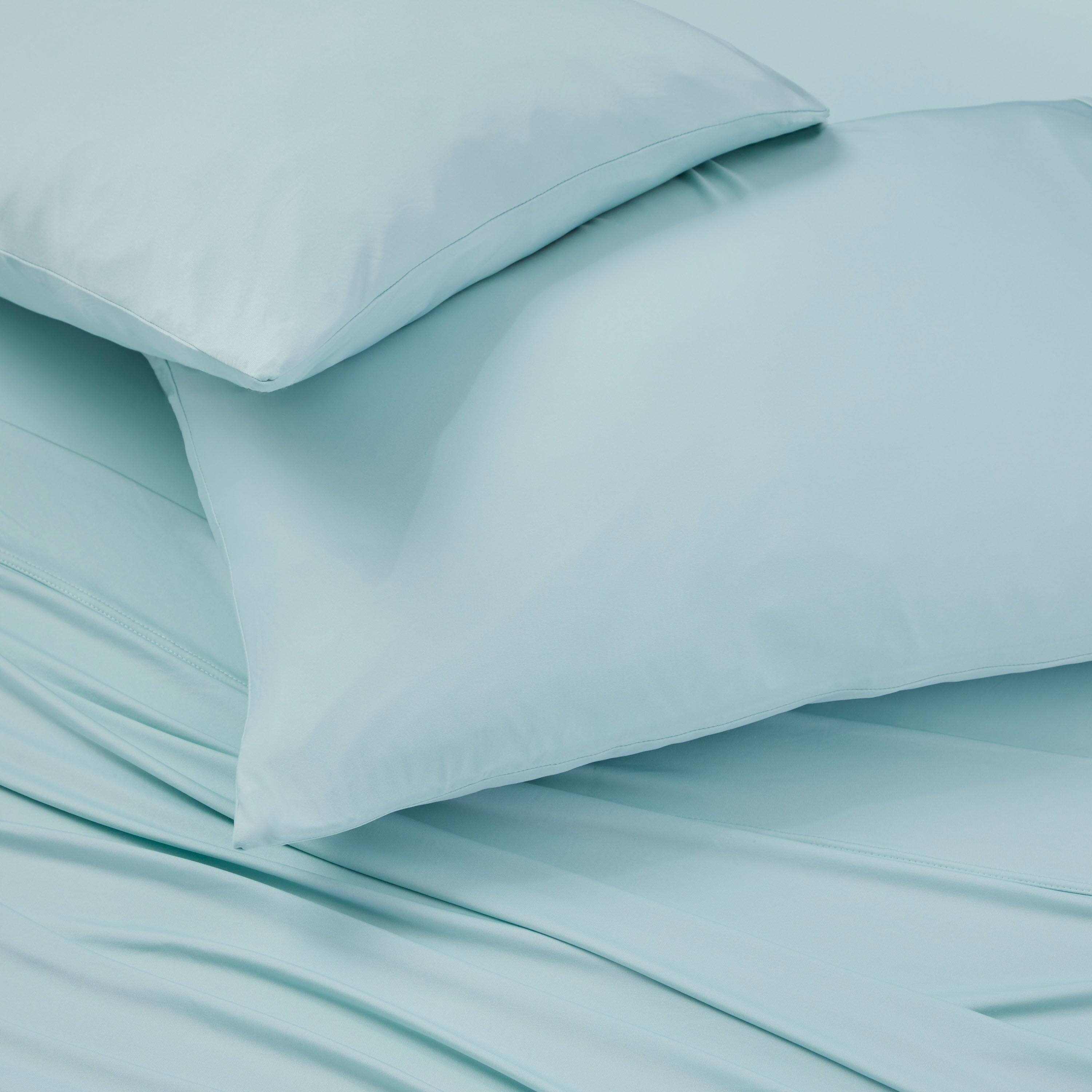 Left. Bedgear - Ver-Tex Performance® Sheet Set - Misty Blue, King/California king - misty-blue.