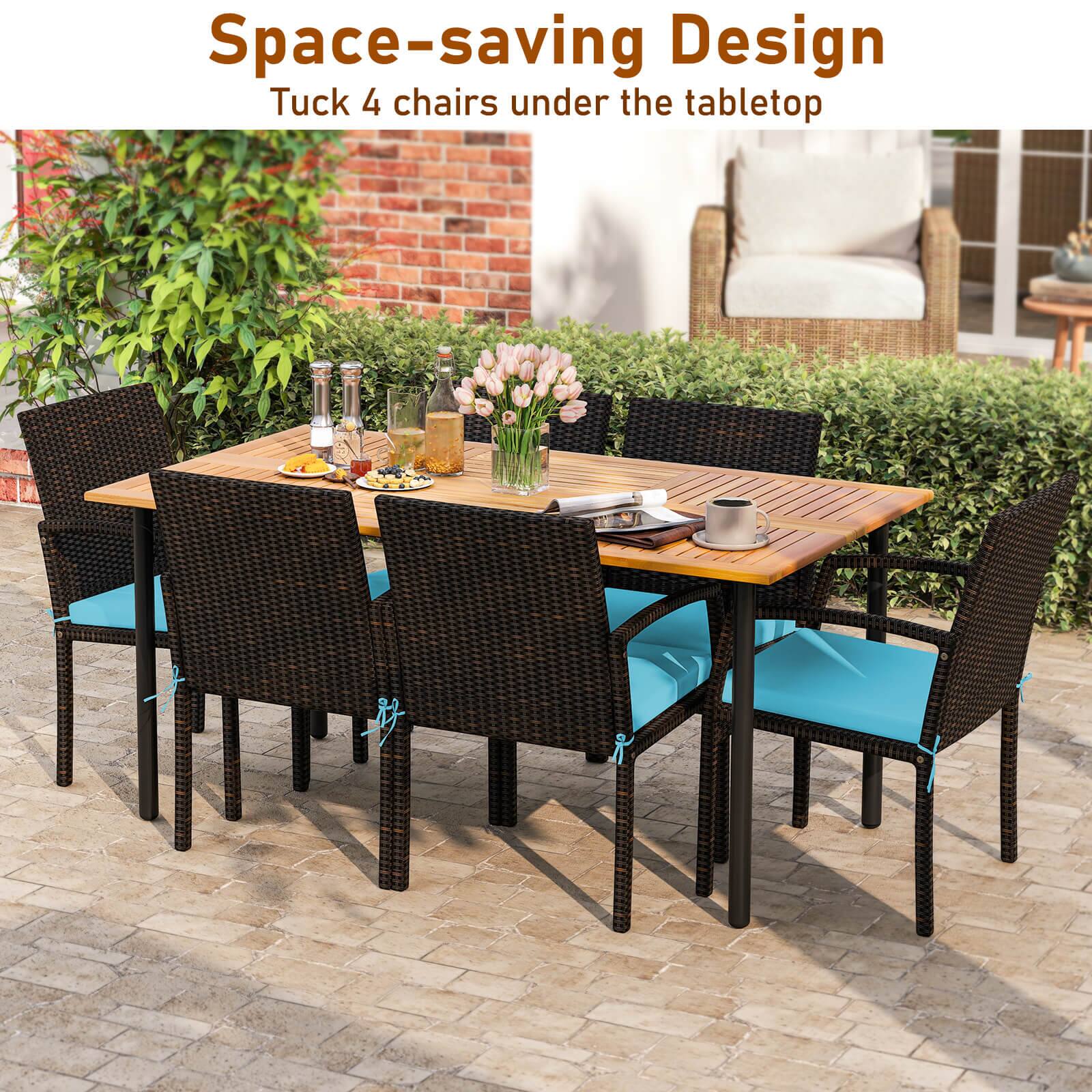 Space-saving Design  
Tuck 4 chairs under the tabletop