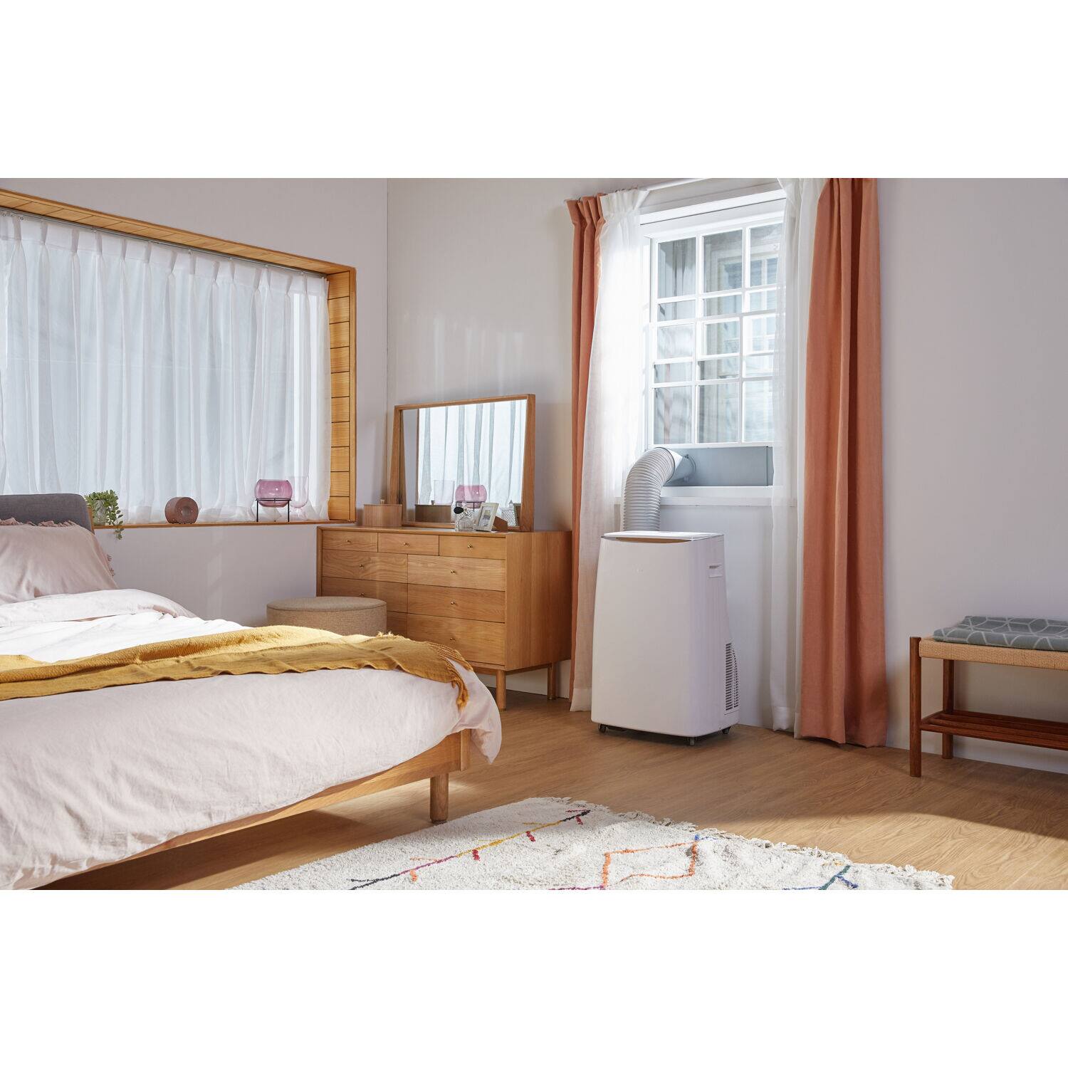 Alt View 12. LG - 10,000 BTU Smart  Portable Air Conditioner - White.