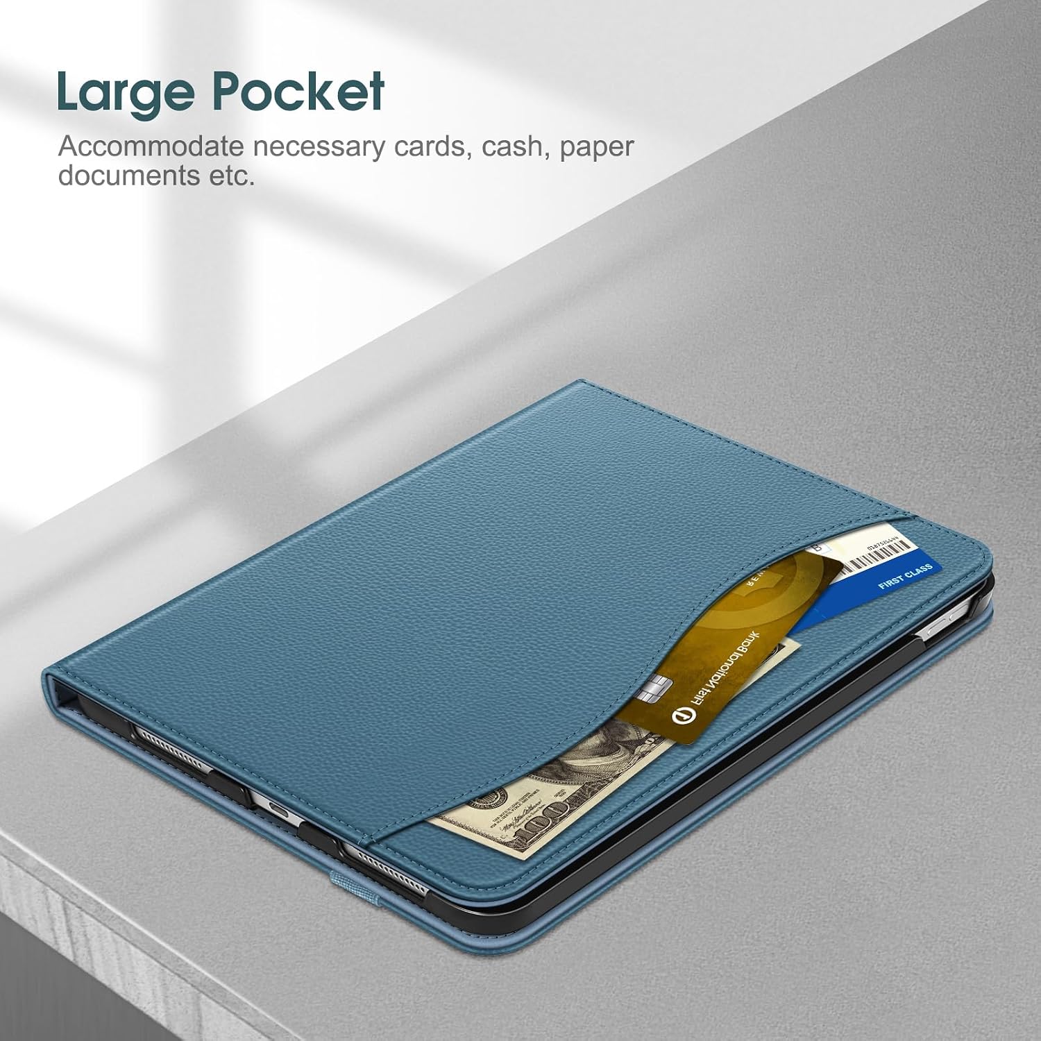 Large Pocket  
Accommodate necessary cards, cash, paper documents etc.