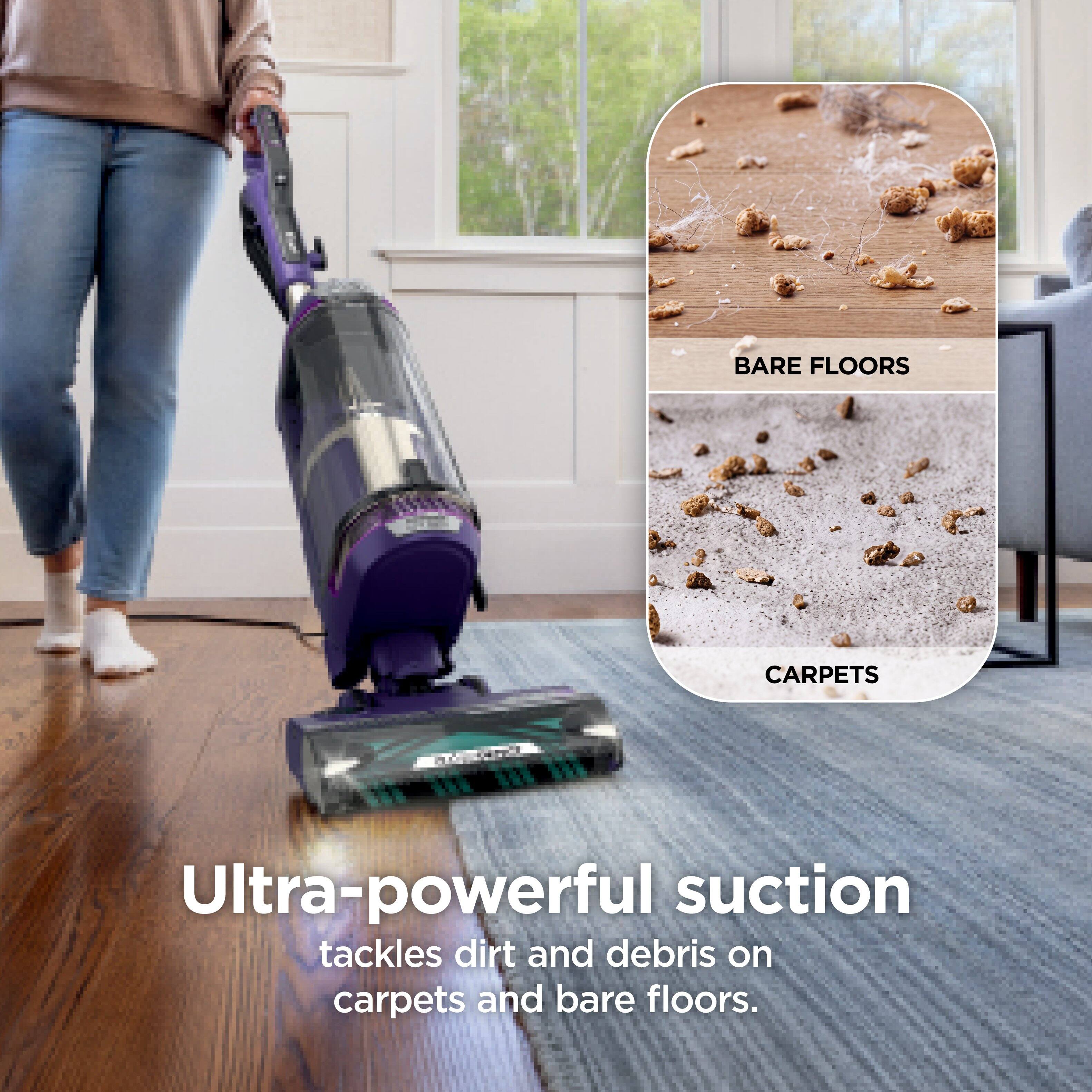 BARE FLOORS  
CARPETS  
Ultra-powerful suction tackles dirt and debris on carpets and bare floors.
