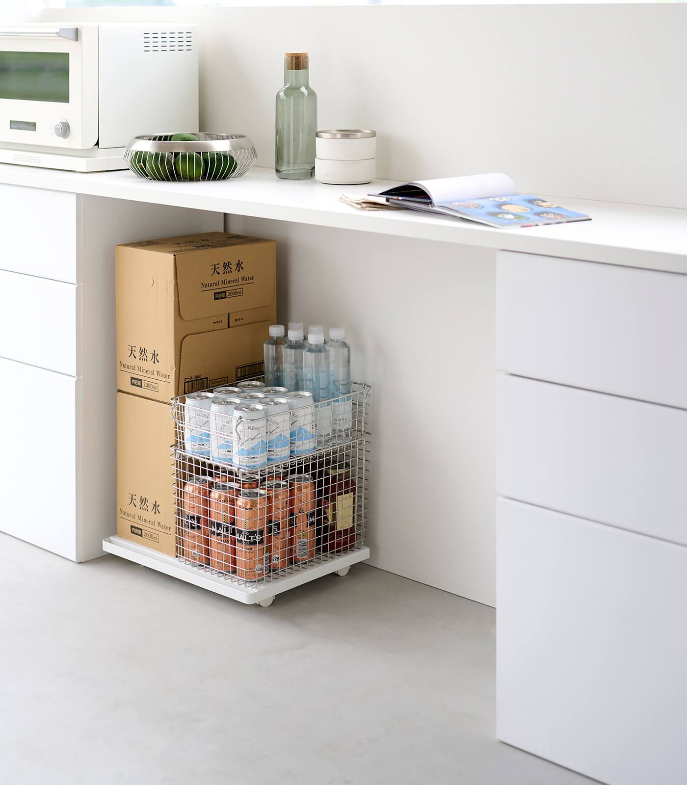 TR Munnral Maler Nataral 2 2000- a.. I Suetural Mineral FAeT - J - 2 Setaral Misiral -E Bxter

天然水
Natural Mineral Water
天然水
Natural Mineral Water
天然水
Natural Mineral Water