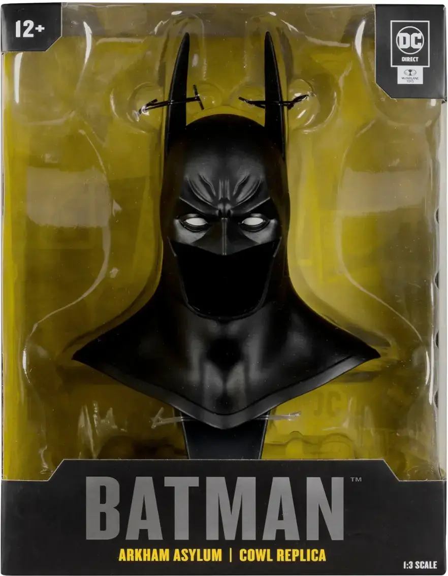 12+ DC DIRECT I MTARLANE ddas DC TM BATMAN ARKHAM ASYLUM I COWL REPLICA 1:3 SCALE