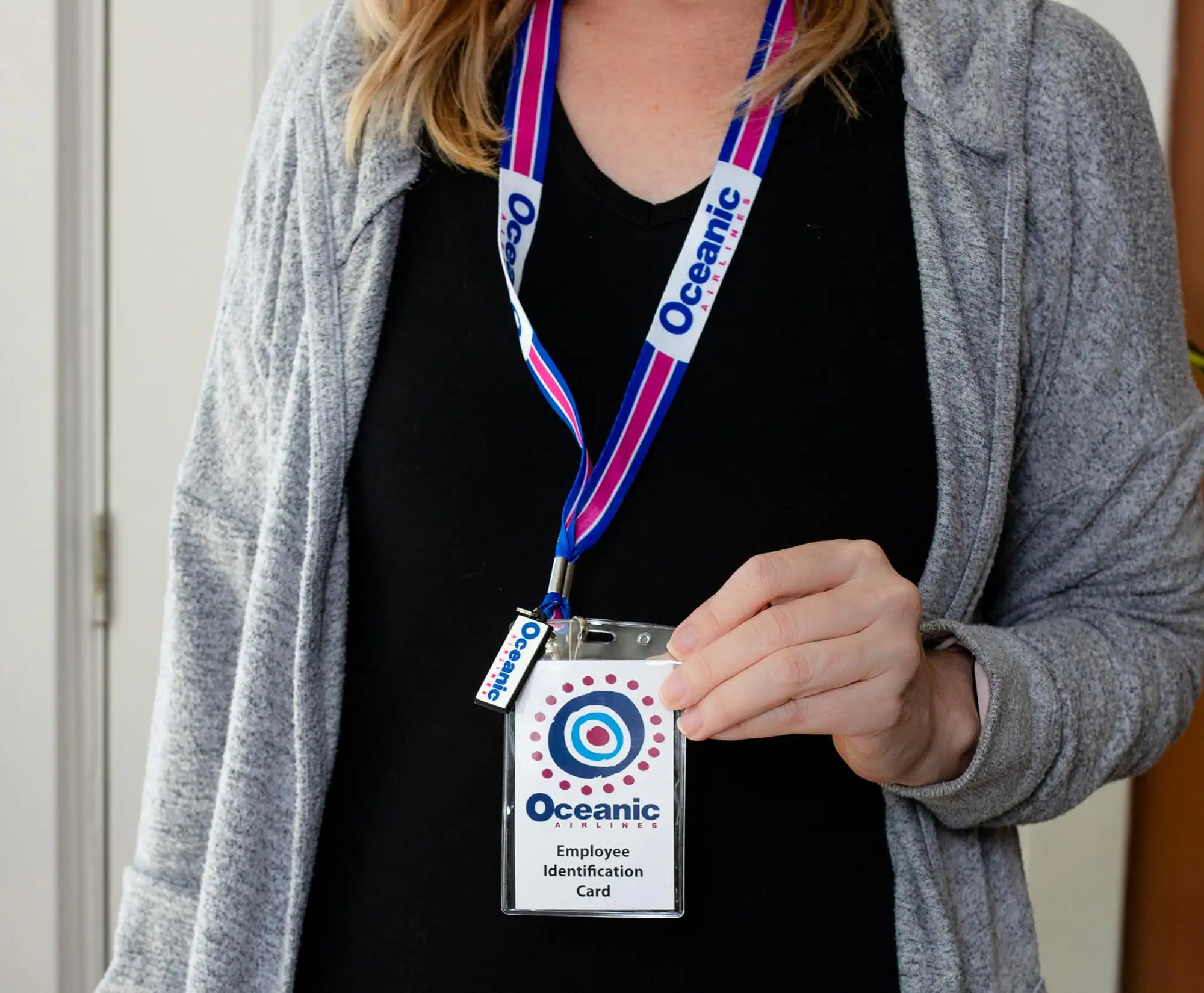 Oceanic Airlines  
Employee Identification Card  

Employee  
Identification  
Card