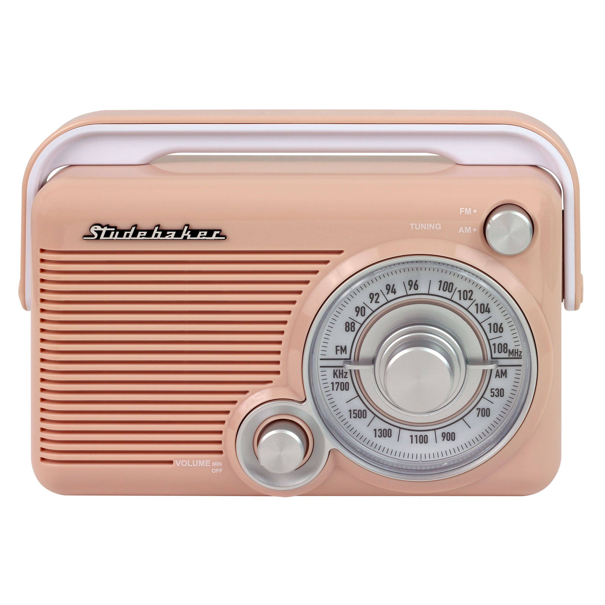 Studebaker TUNING FM AM 94 92 90 88 FM 96 100 102 104 106 108 MHz KHz 1700 AM 530 1500 700 1300 1100 900 VOLUME MIN OFF