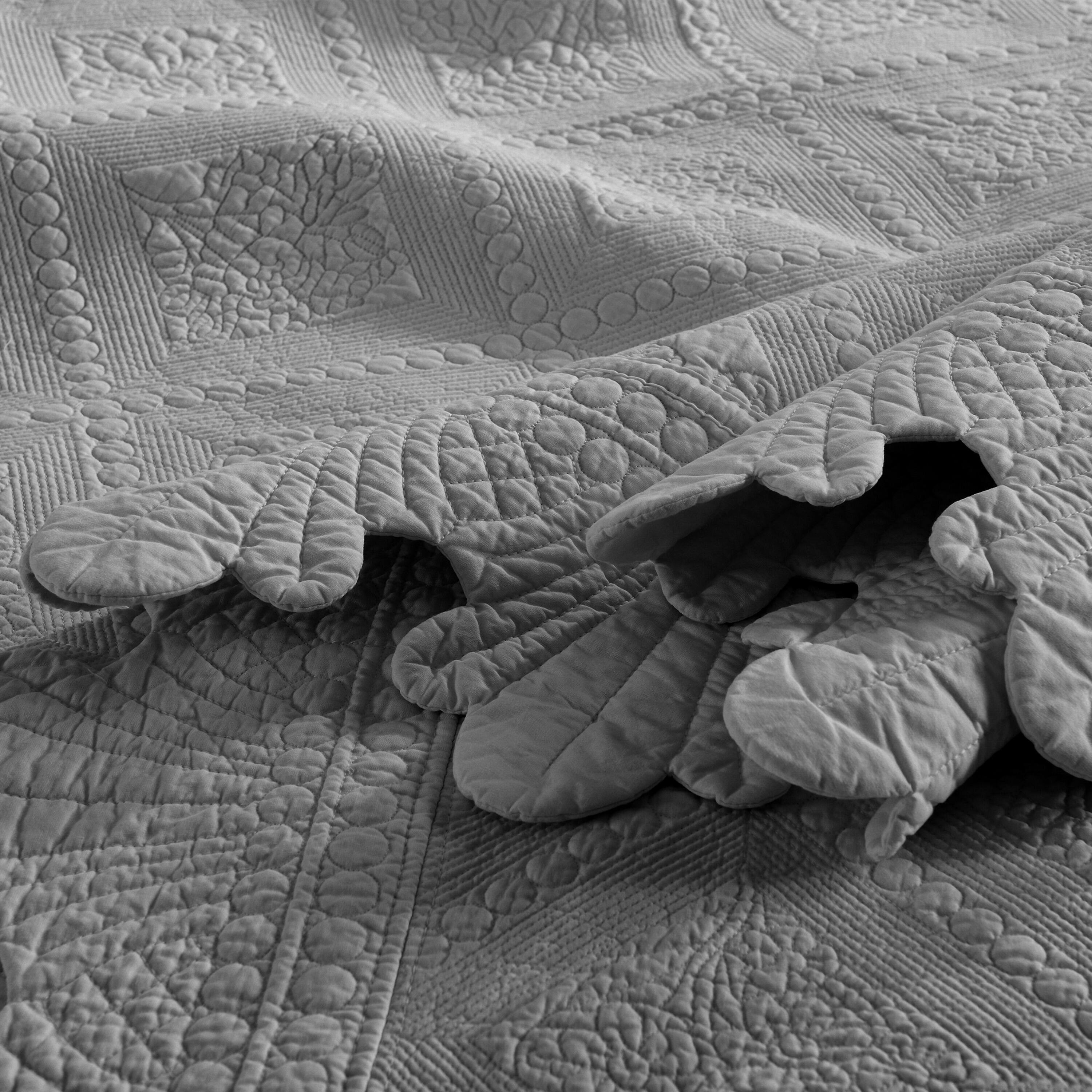 Alt View 1. MarCielo - Marcielo 3 Piece 100% Cotton Oversized Bedspread Lightweight Quilt Bedspread Set - Light Grey.