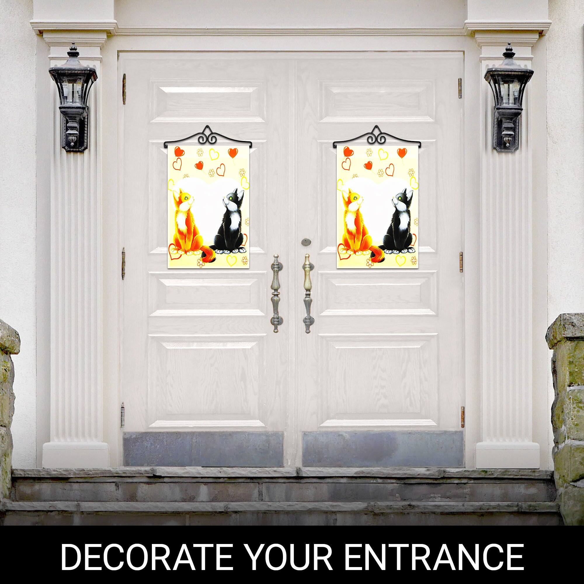 DECORATE YOUR ENTRANCE
