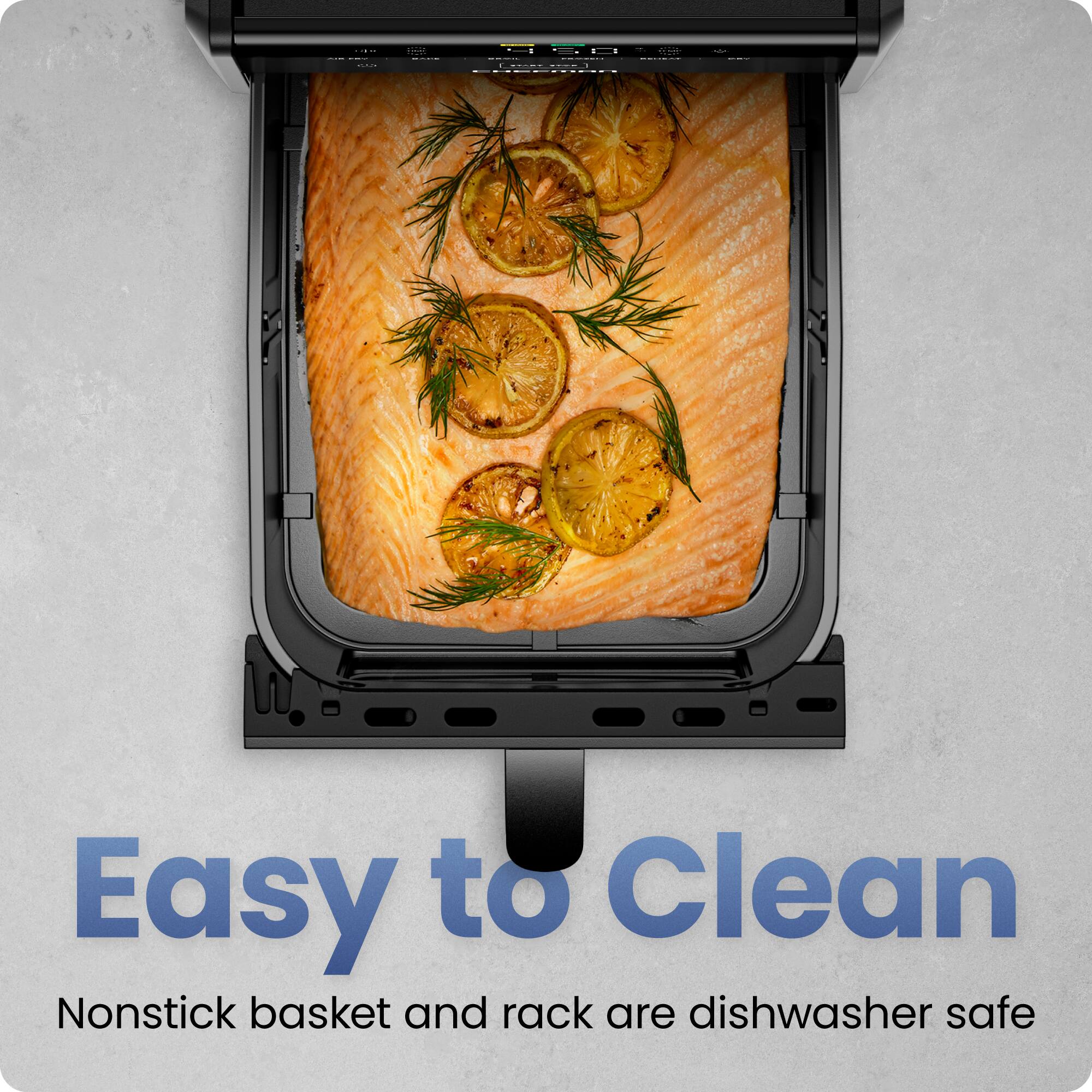 Easy to Clean  
Nonstick basket and rack are dishwasher safe