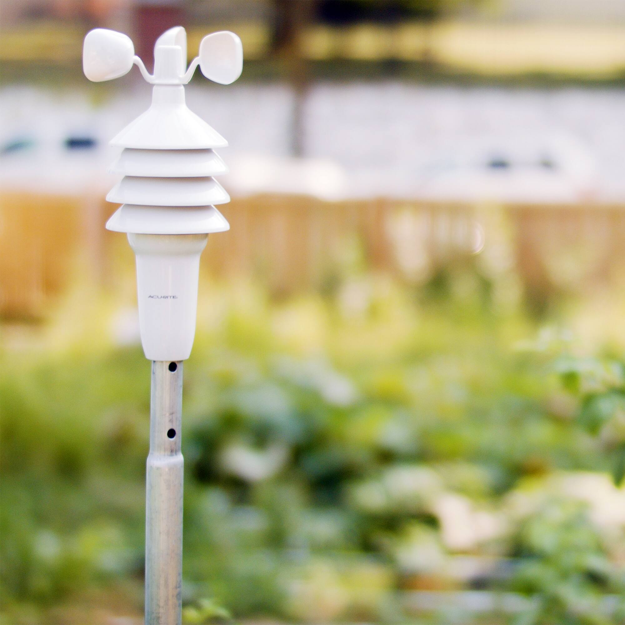 Alt View 18. AcuRite - Notos Weather Station - White/Black.