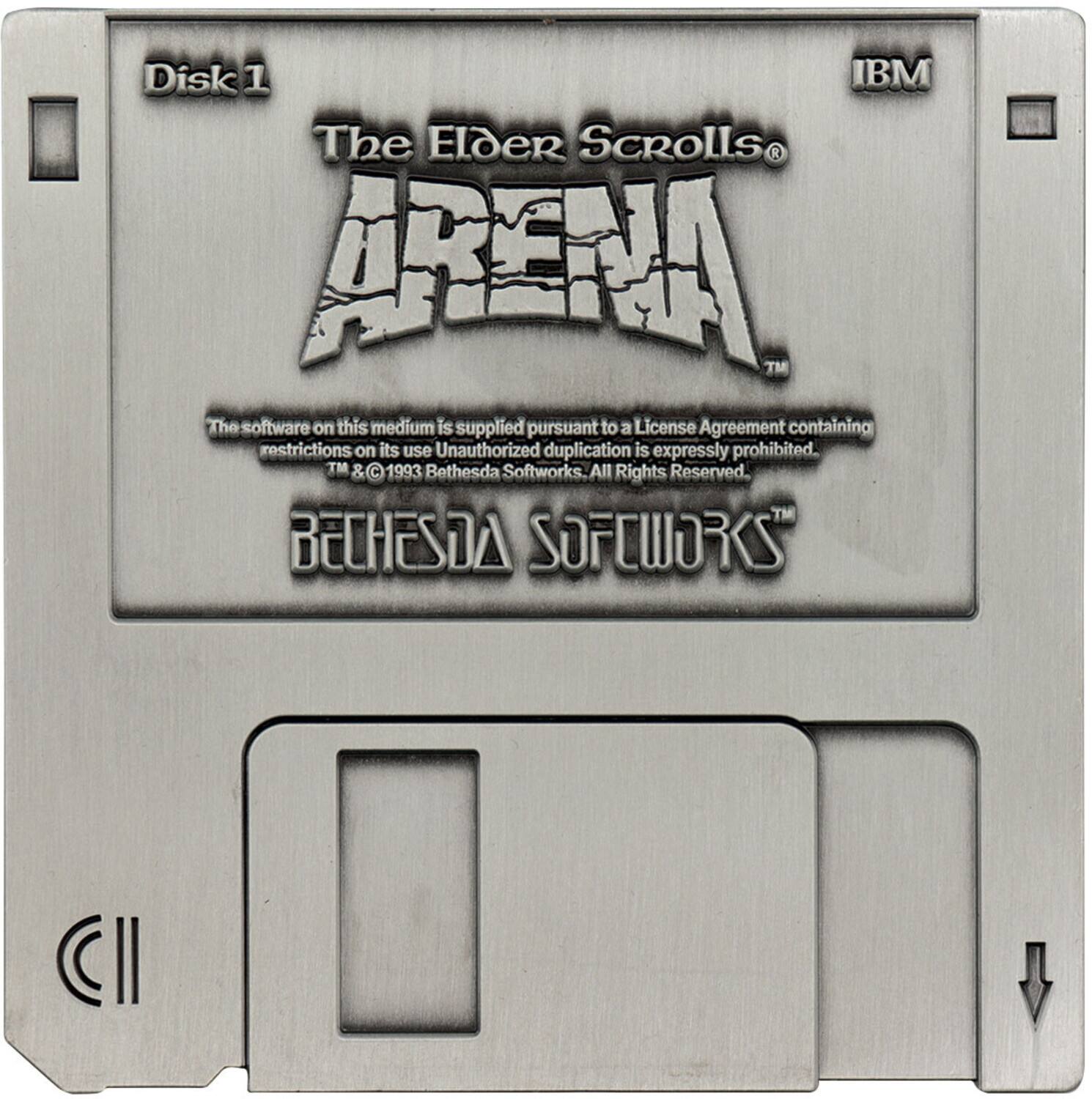 Disk 1  
IBM  

The Elder Scrolls  
ARENA™  

The software on this medium is supplied pursuant to a License Agreement containing restrictions on its use. Unauthorized duplication is expressly prohibited.  
TM & ©1993 Bethesda Softworks. All Rights Reserved.  

BETHESDA SOFTWORKS™  

CII