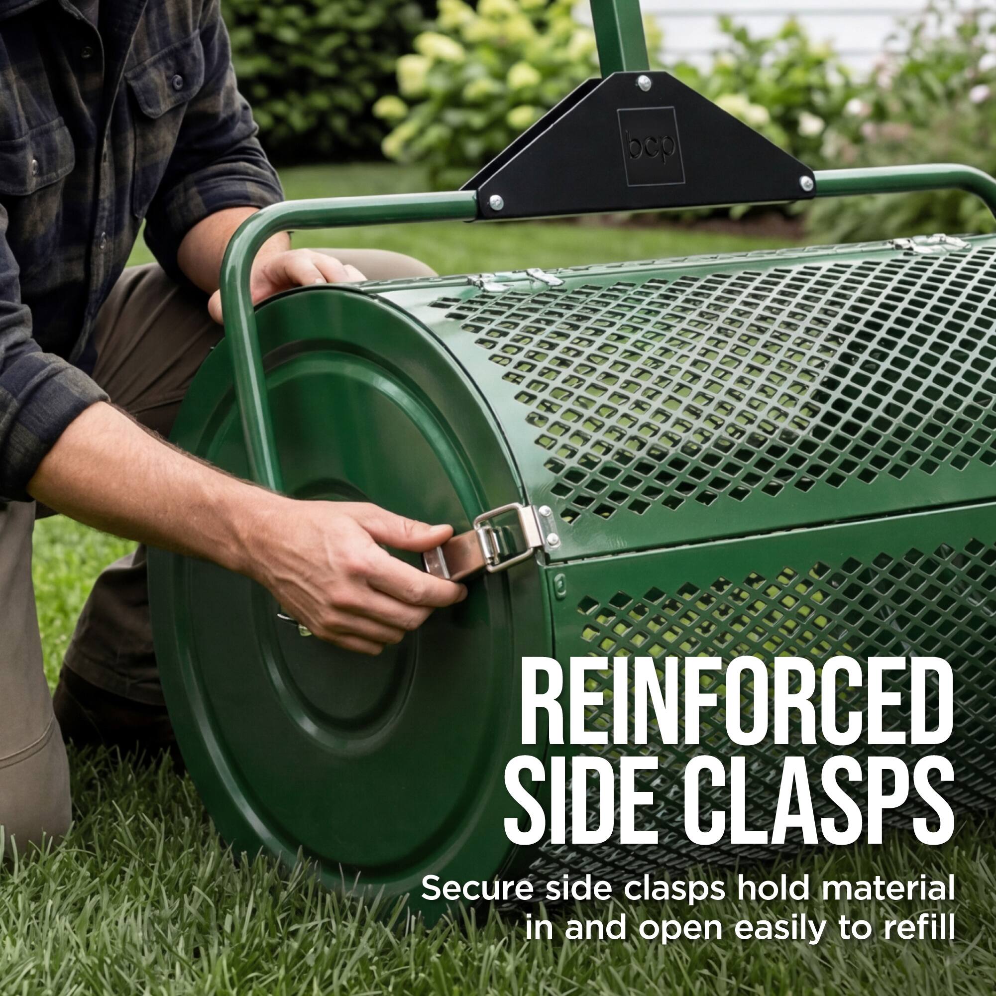 REINFORCED SIDE CLASPS  
Secure side clasps hold material in and open easily to refill