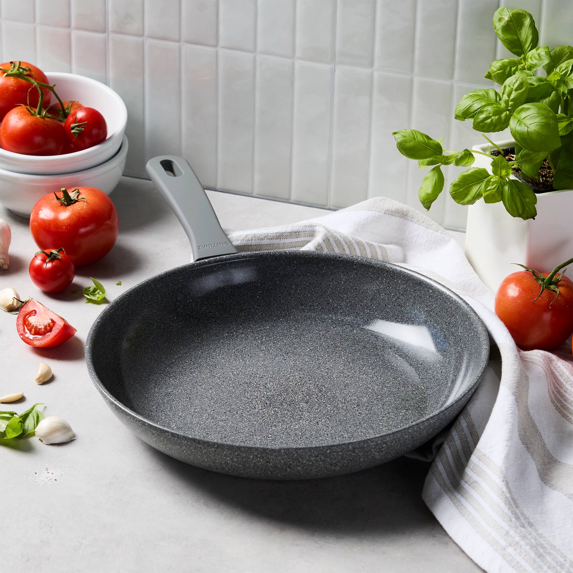ZWILLING Parma Plus Ceramic Aluminum Nonstick Fry Pan - Thumbnail 4
