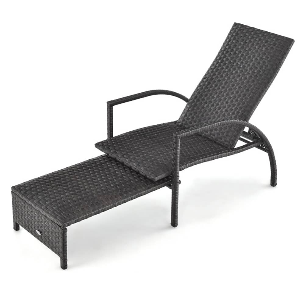 Pefilos - Patio Lounge Chair, Patio Chaise Lounge Outdoor Rattan Lounge Chair with Retractable Ottoman Cushion - Brown