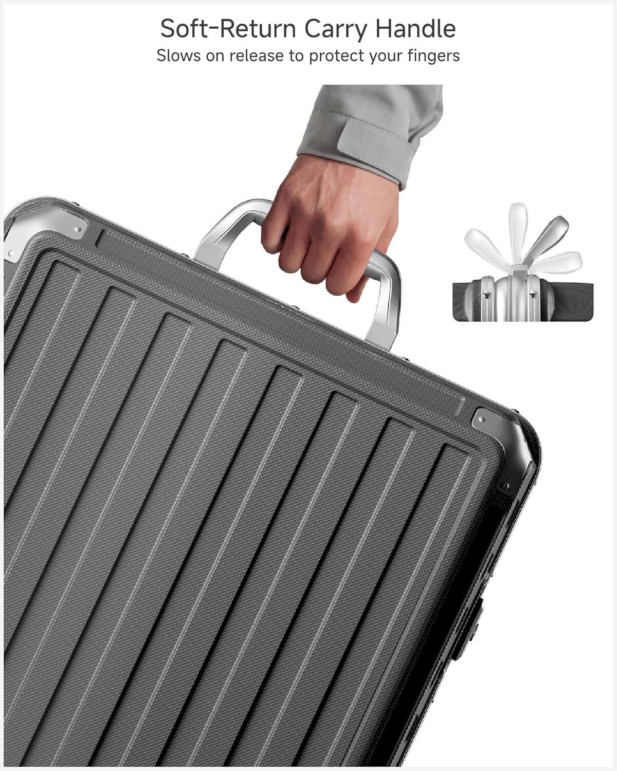 Soft-Return Carry Handle  
Slows on release to protect your fingers