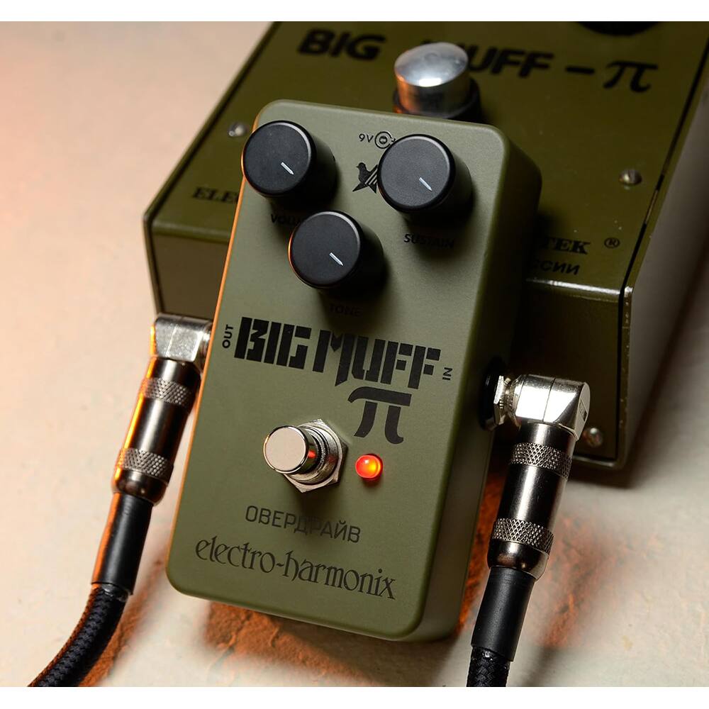 BIG MUFF π  
VOLUME  
SUSTAIN  
TONE  
OUT  
electro-harmonix  
ОБЕРУПАЙБ