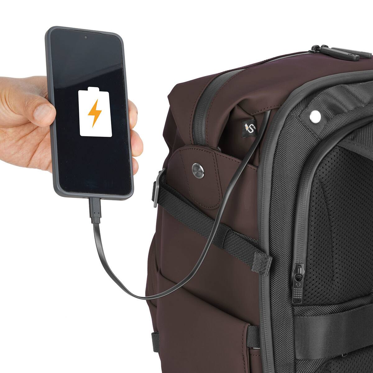 Alt View 9. Vanguard - Vanguard The Vanguard VEO Lite B20L camera backpack is a lightweight, 20L travel-ready pack crafted from easy-clean,.