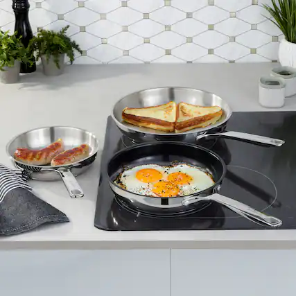 Front. BergHOFF - BergHOFF DiNA Helix 18/10 Stainless Steel 3pc Frying Pan Set, Recycled - Silver.