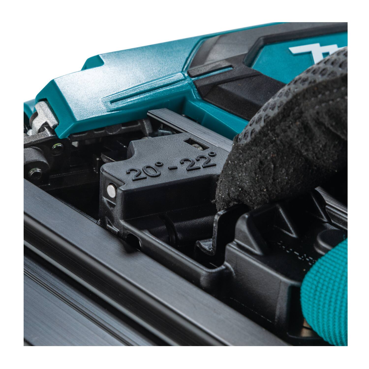 Back. Makita - Makita 18V LXT Cordless 21-Degree Full Circular Head 3 1/2 Inch Framing Nailer.