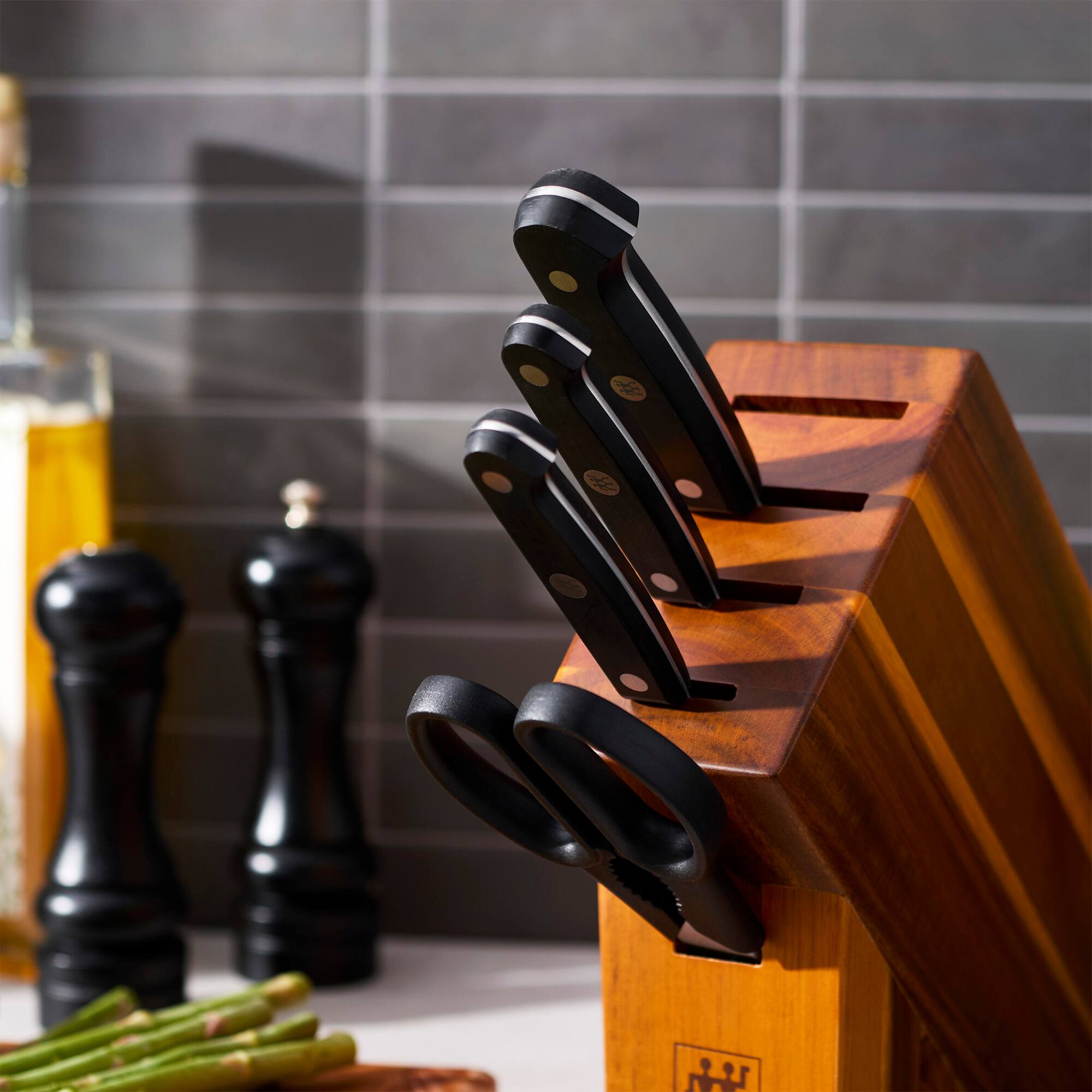 Alt View 3. ZWILLING - ZWILLING Gourmet 6-pc Knife Block Studio Set - Acacia - Acacia.