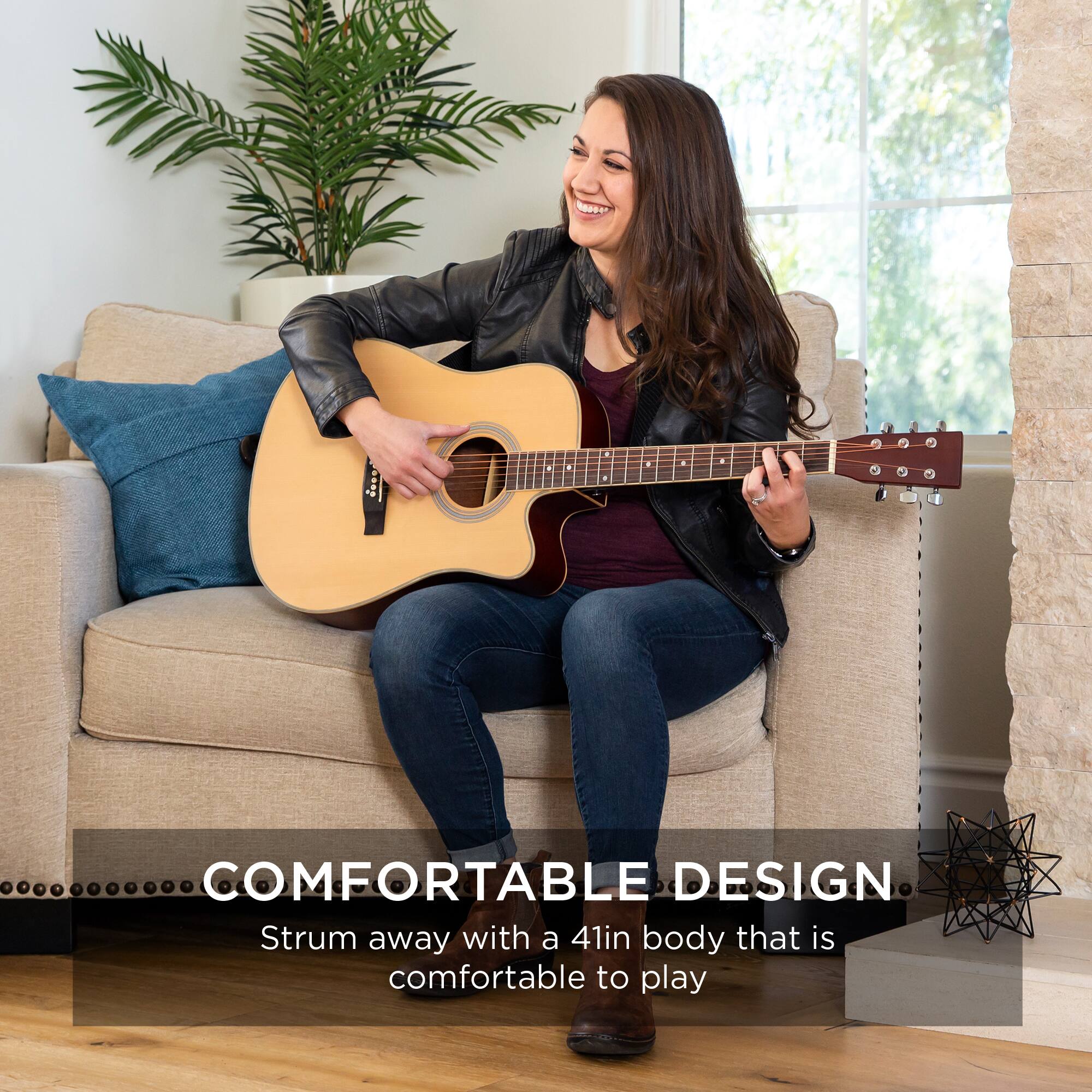 COMFORTABLE DESIGN  
Strum away with a 41in body that is comfortable to play