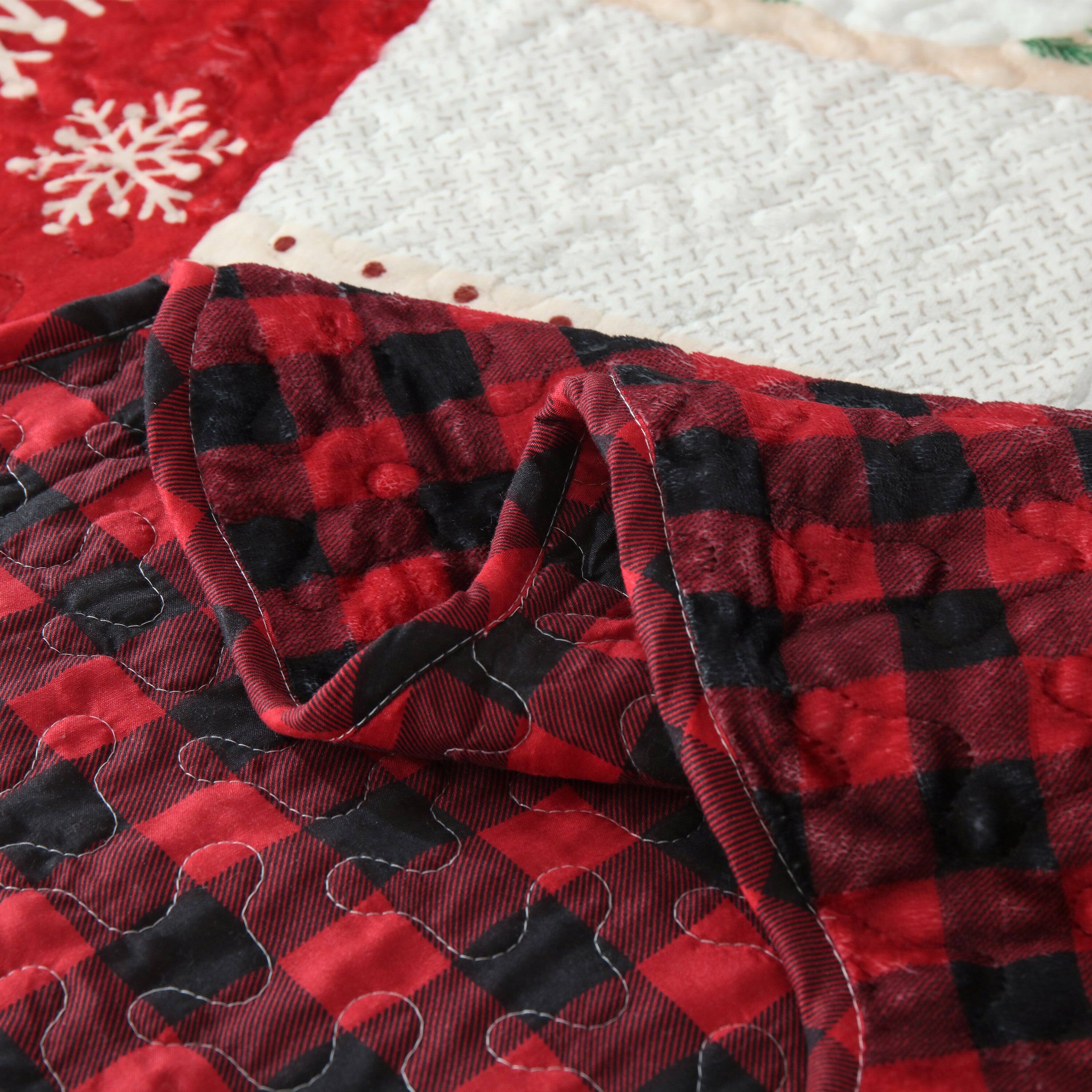 Back. MarCielo - Marcielo 3 Pc Velvet Quilted Oversized Christmas Quilt Set - Multi Color.