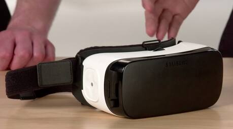 Virtual reality headset