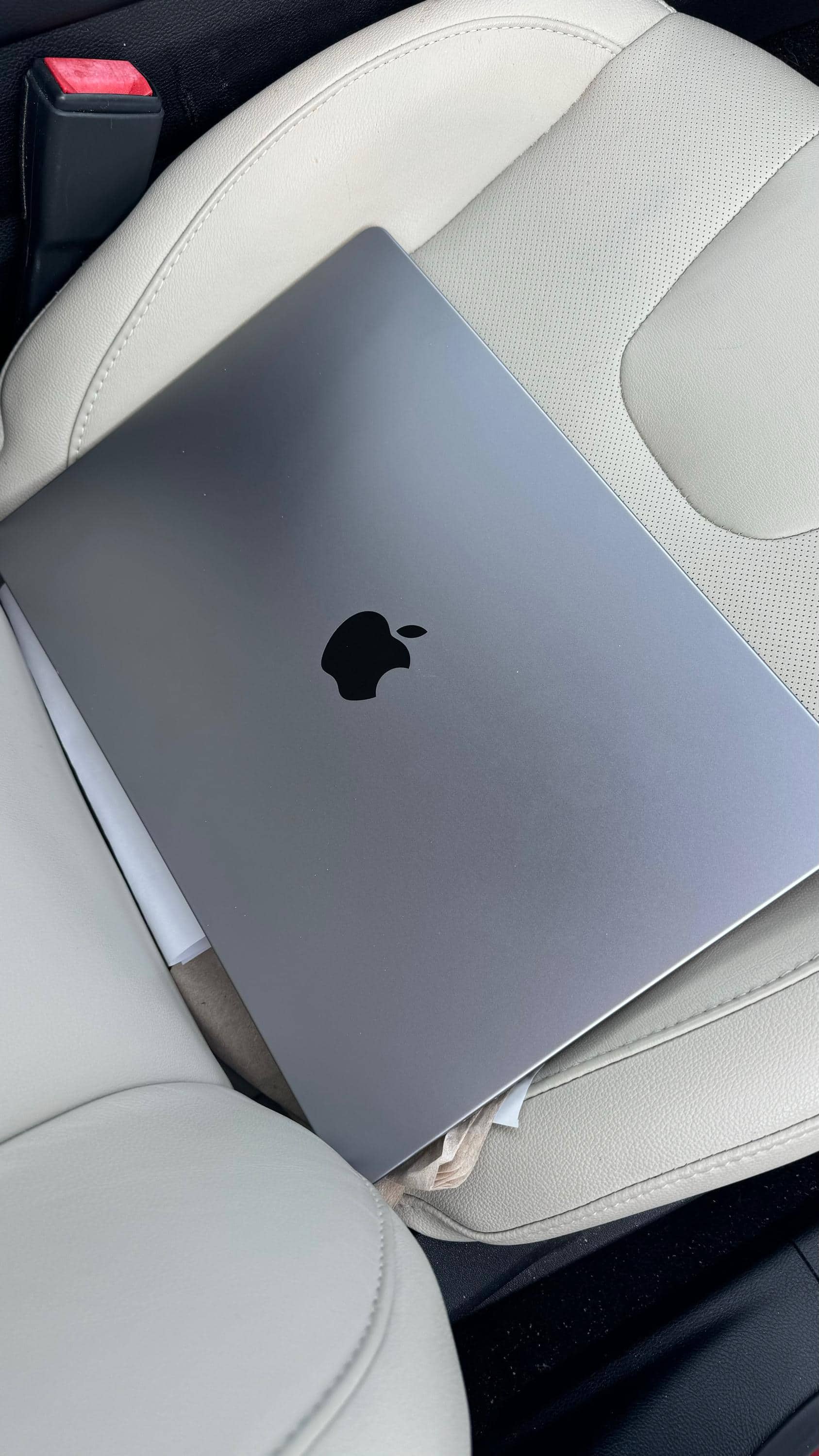 Geek Squad Certified Refurbished MacBook Pro 16